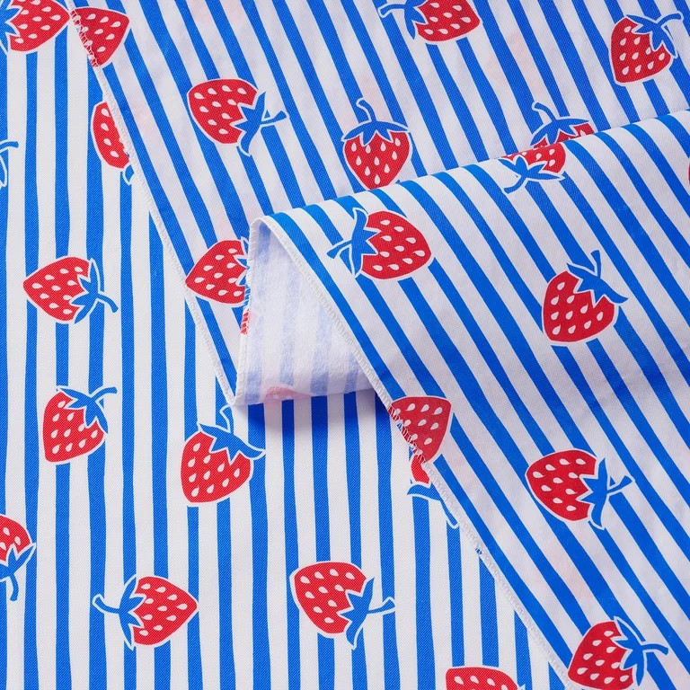 Mainstays Summer Fun PEVA Tablecloth, Indoor & Outdoor for Table 60" x 84" - Strawberry | Walmart (US)