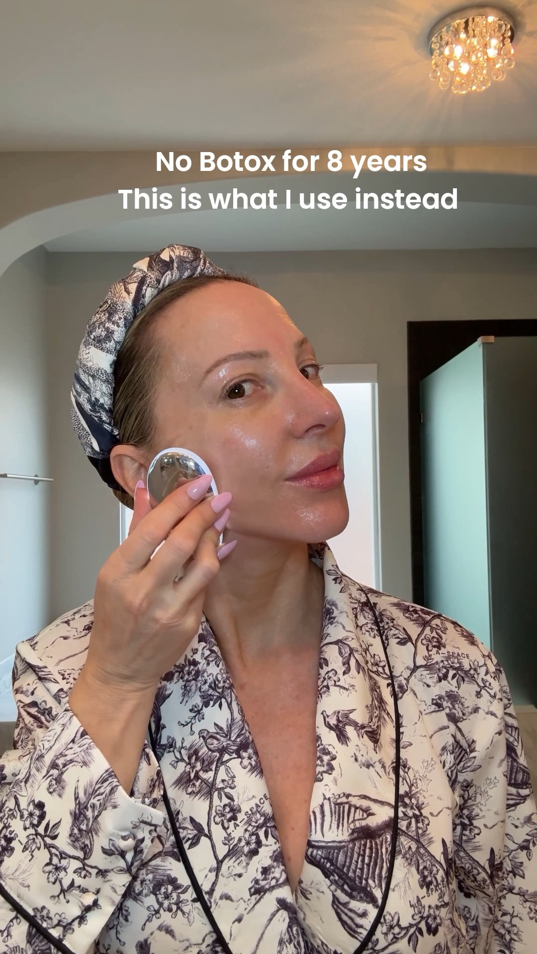 No botox, no filler beyond lips, no clinic treatments in three years. Ad. Just ZIIP Halo 5 times a week at home since January 2024 and this is what consistency actually looks like.

Most people don't see results because they don't use enough gel. It should glide completely freely with zero resistance.

Follow for honest skincare that actually works, no filters, no clinic budgets required.

#ZIIPHalo #NoBotox #MicrocurrentFacial #AntiAging #SkincareResults @ZIIP Beauty