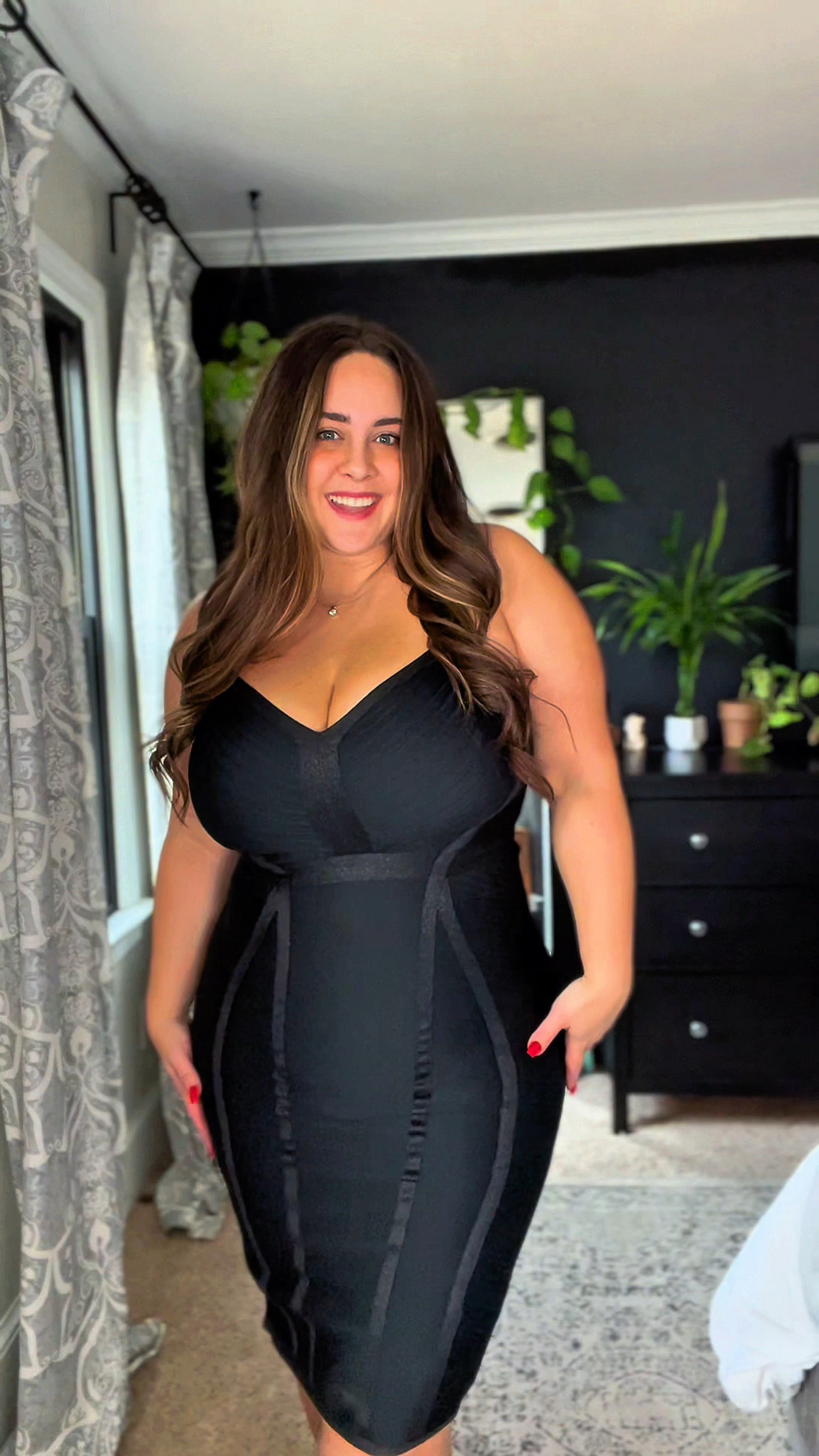 Bandage dress = no Shapewear! 

Wearing a size XL 

NYE outfit idea! 