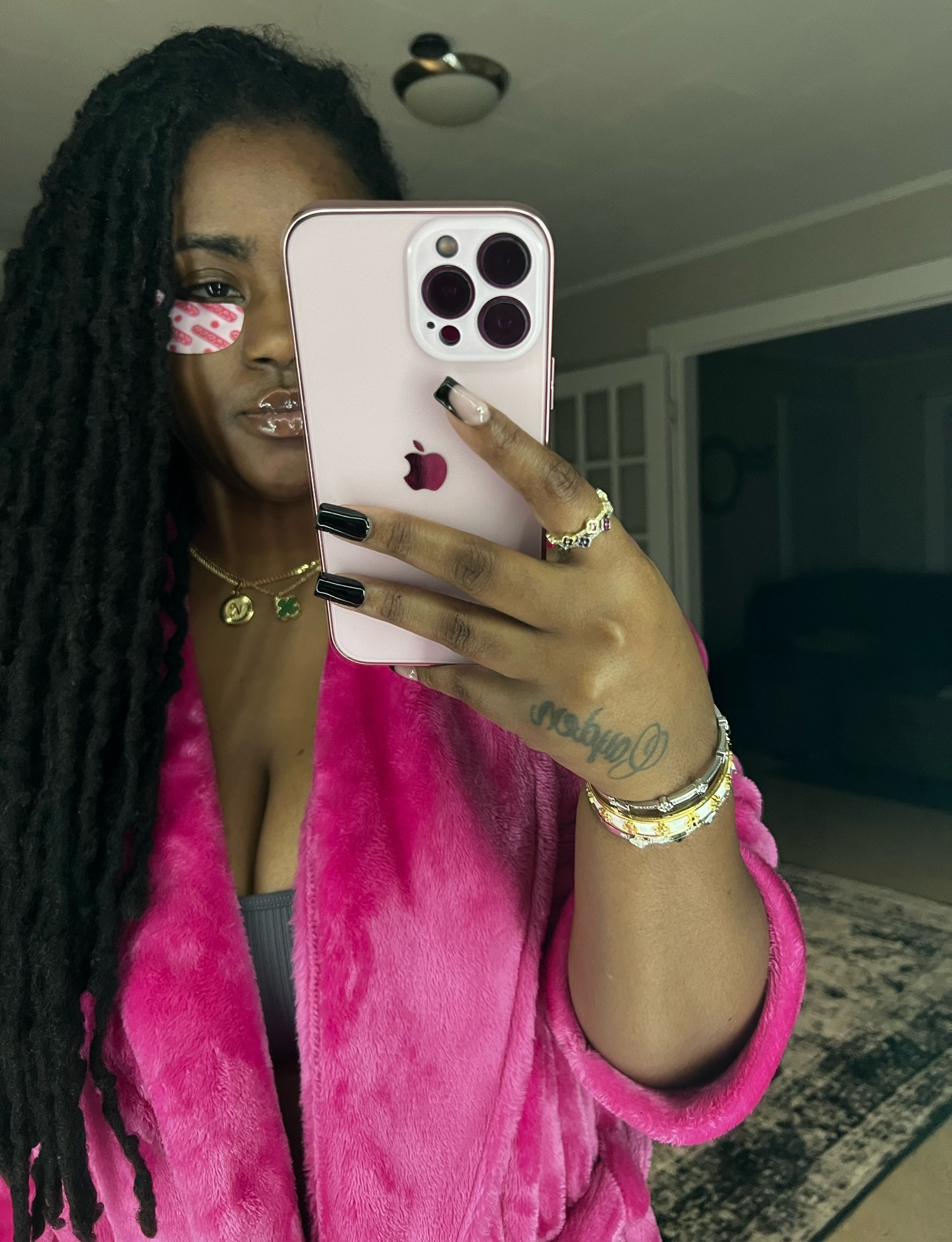 I have this phone case for my iPhone 11 and my iPhone 13proMax . It gives the pink iPhone 15 illusion but comes in various colors ! 

#LTKbeauty #LTKfindsunder100 #LTKfindsunder50