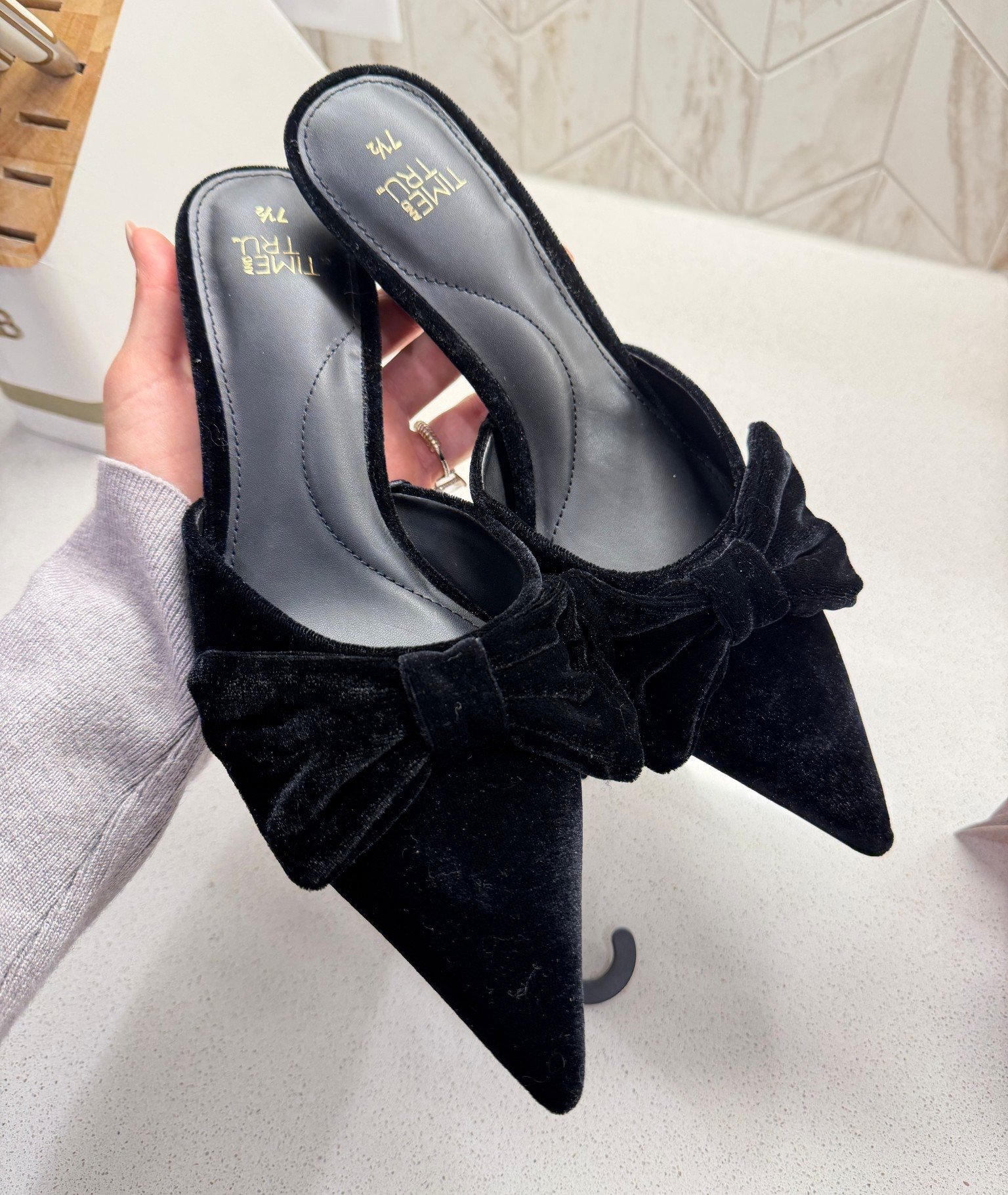 Velvet holiday shoes @walmartstyle #walmartstyle 

Walmart finds, Walmart haul, holiday shoes, holiday style 

#LTKFindsUnder50 #LTKHoliday #LTKStyleTip