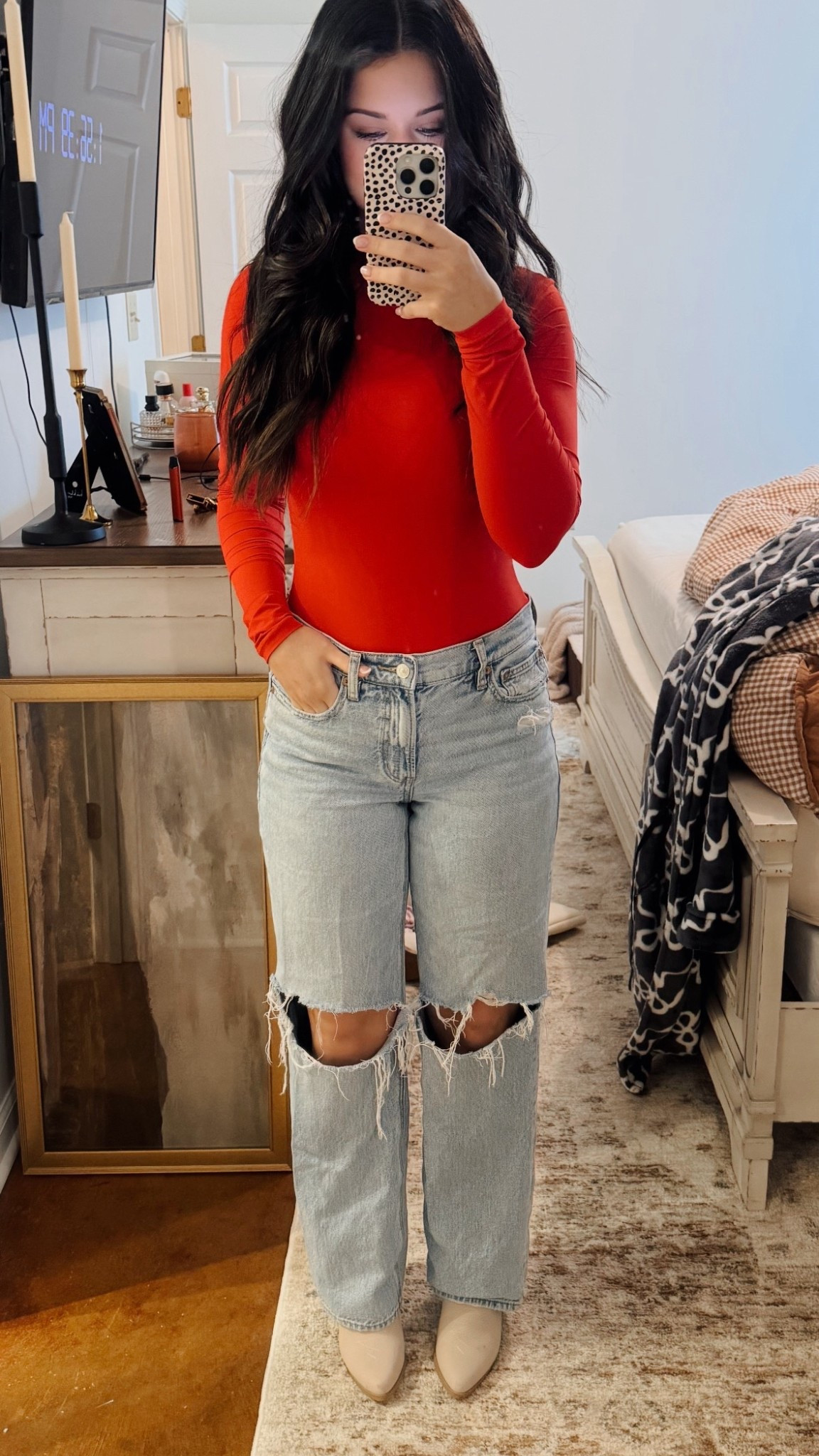 Size medium top- 6 jeans 