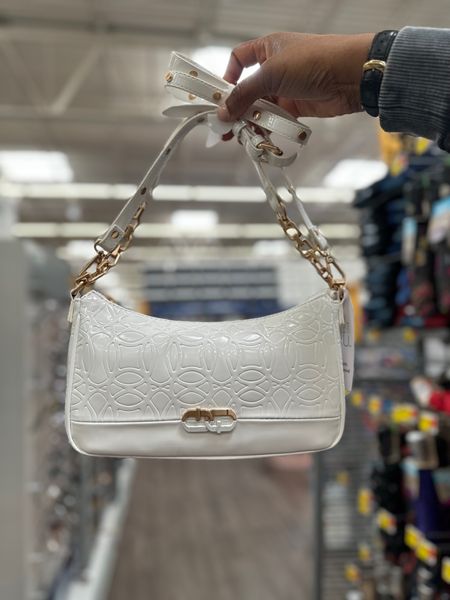 #WalmartPartner Memorial Day is right around the corner, and it's the perfect time to elevate your Memorial Day outfit with the right accessories. 🌟 Check out this gorgeous purse I found at @Walmart —it's super affordable! Don't miss out on some other cute accessories I've linked below. 👜✨ @WalmartFashion #WalmartFinds #Walmart #WalmartFashion