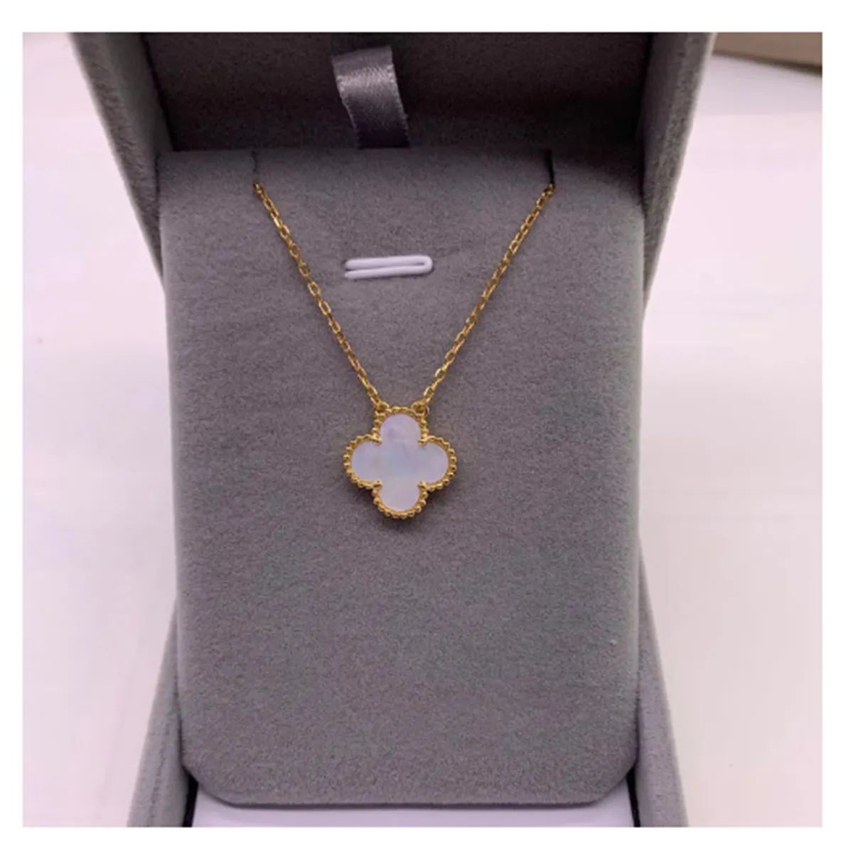 Classic Four Leaf Clover Necklaces Pendants Mother-of-Pearl Stainless Steel Plated 18K for Women ... | DHGate