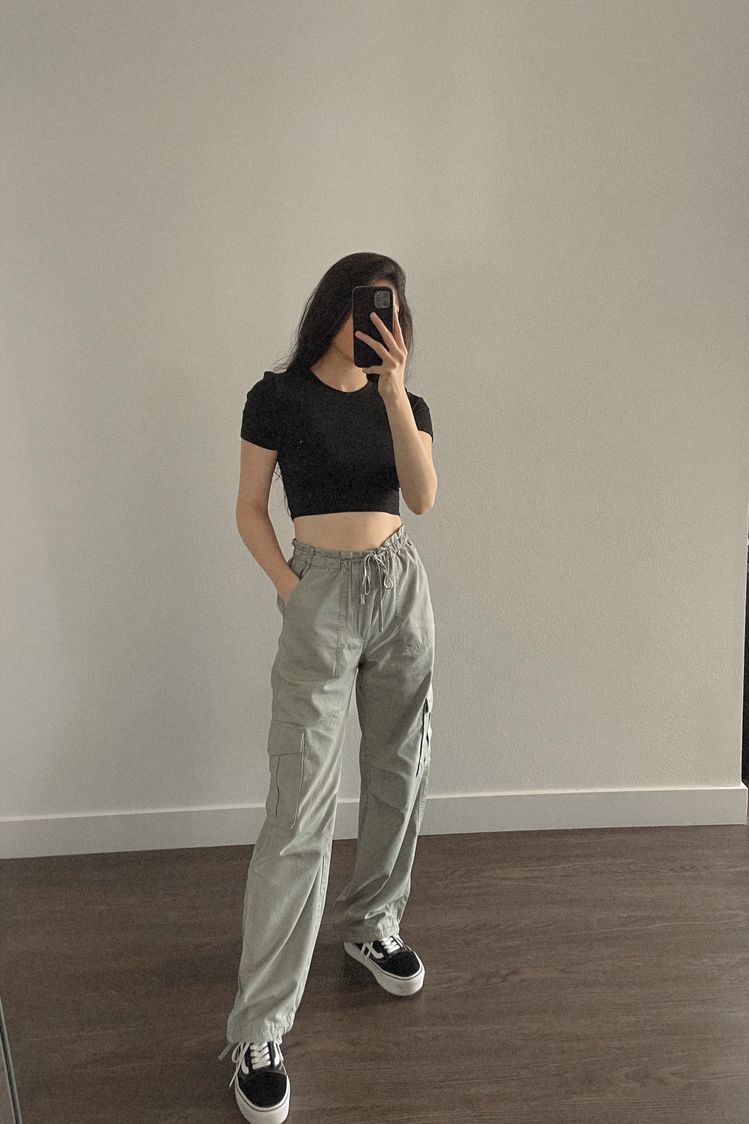 Top is from Zara (s)
Cargo pant (xxs)
Platform Vans (8) 
#abercrombie #cargopants #platformvans #ootd 


#LTKstyletip #LTKunder100 #LTKshoecrush
