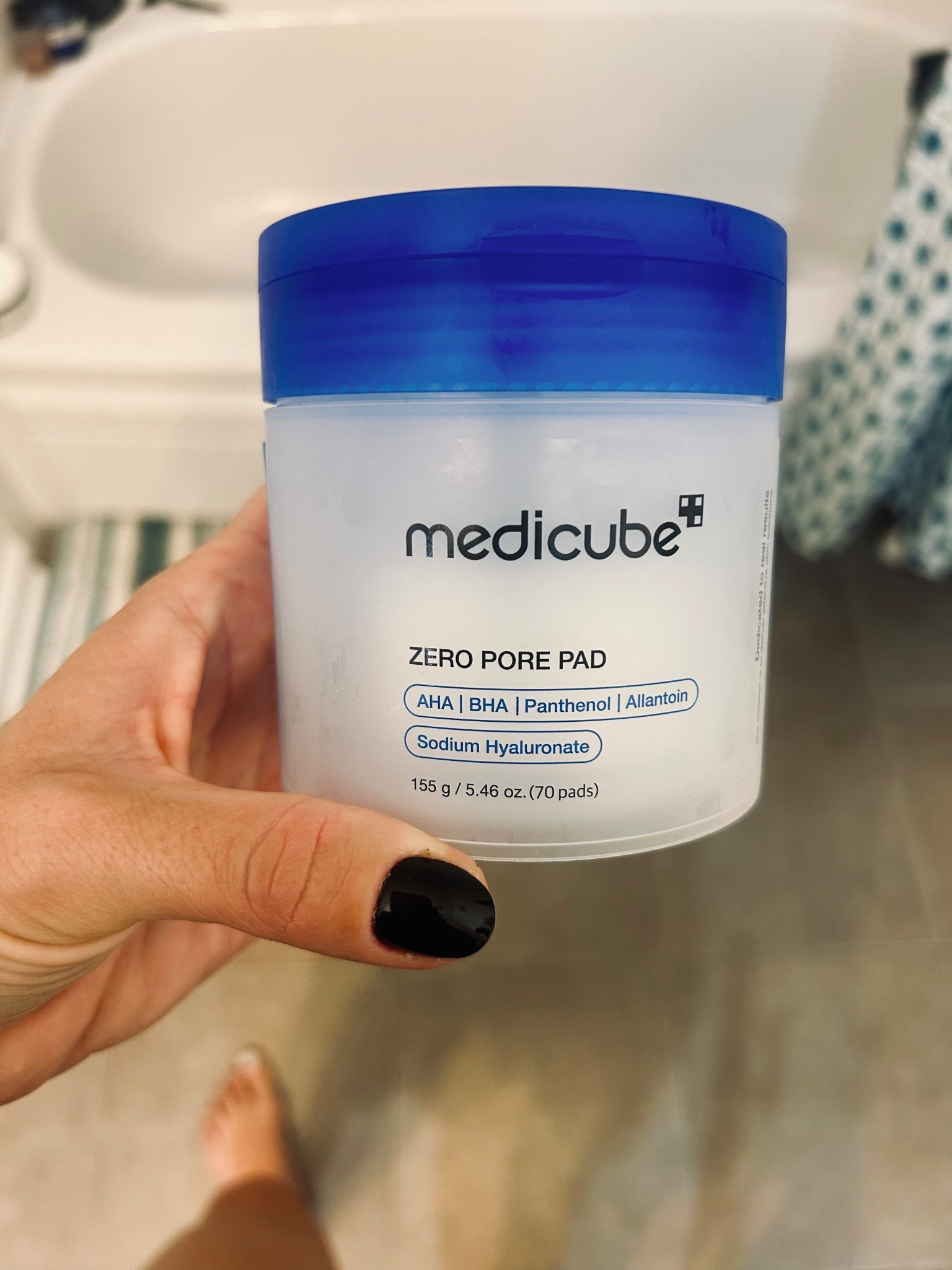 These pads are amazing! I use in the am before all other skincare. My skin always feels so good and ready for the day. 

#LTKdayinmylife #LTKGiftGuide #LTKSaleAlert