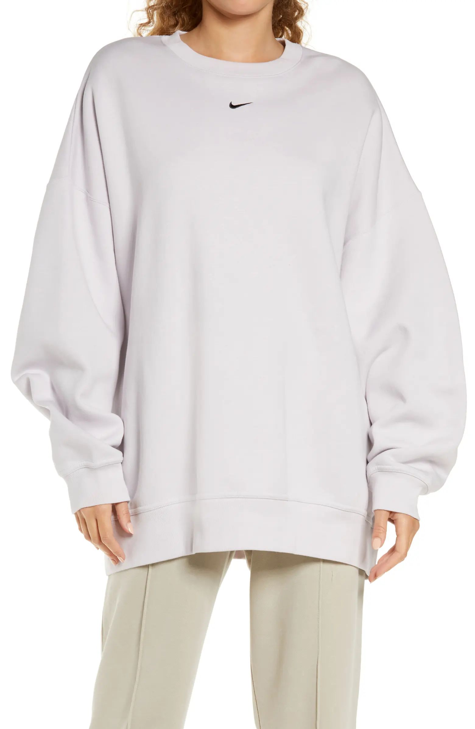 Nike Sportswear Collection Essentials Oversize Fleece Crew Sweatshirt | Nordstrom | Nordstrom