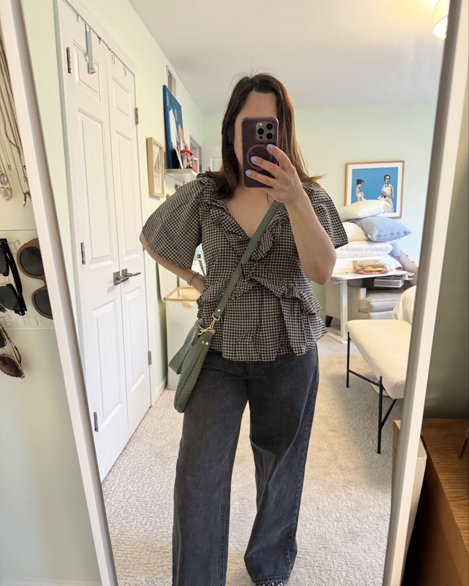 Slouchy but comfy 
Size 6 jeans 
Medium tall top for length 
Cross body leather bag also has a shoulder strap 

#LTKootd #LTKMidsize #LTKmomlife