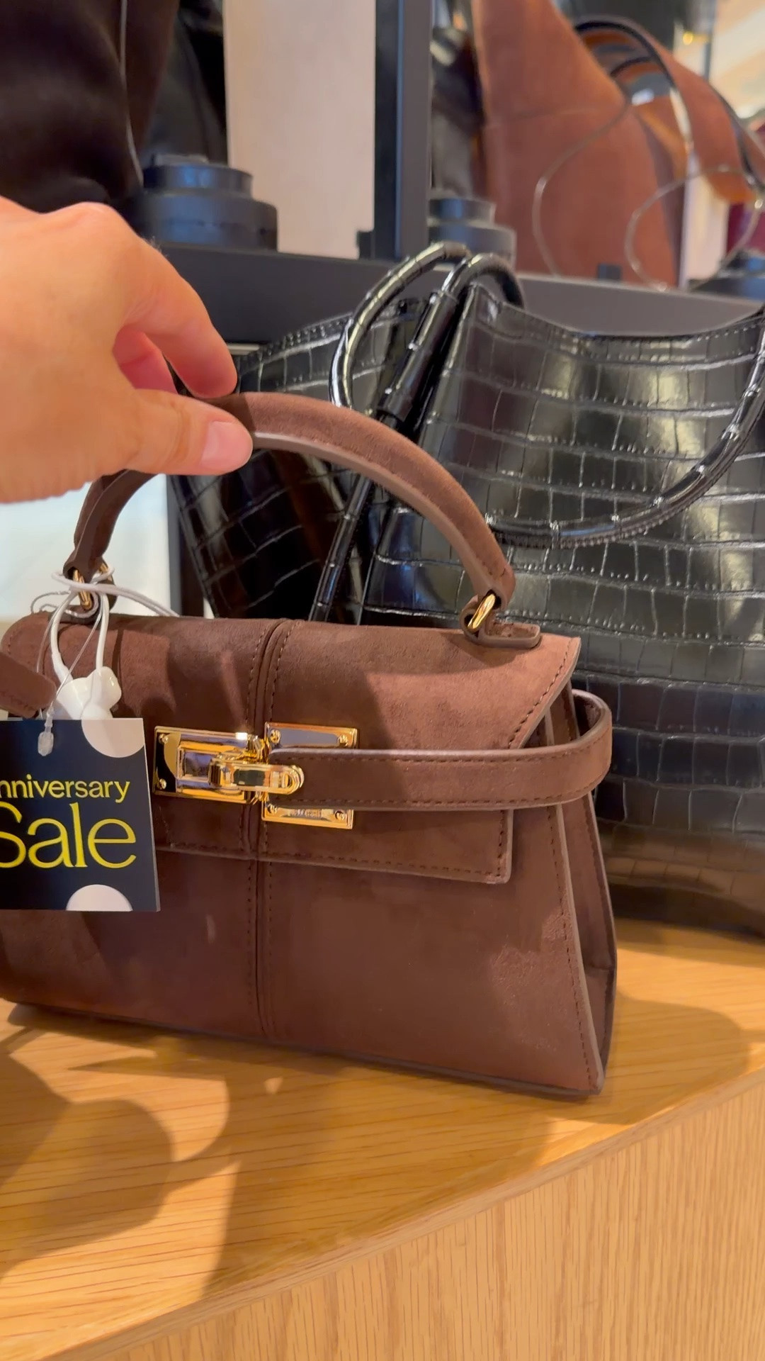 Obsessed with all of these!!!! Nordstrom anniversary sale suede and leather handbags that are perfect for fall