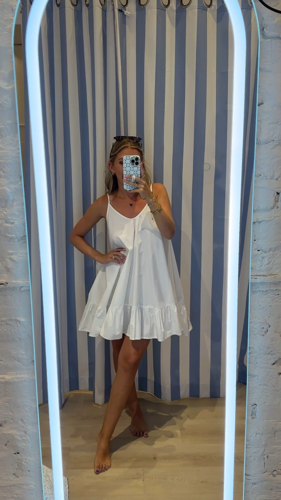 Come along for a try-on at Kenny Flowers! I love this brand! The quality of their swim and clothing is great! 

Summer Outfit 
Vacation Outfit 
Swim
Kenny Flowers 
Moreewithmo

#LTKTravel #LTKSwim #LTKSeasonal