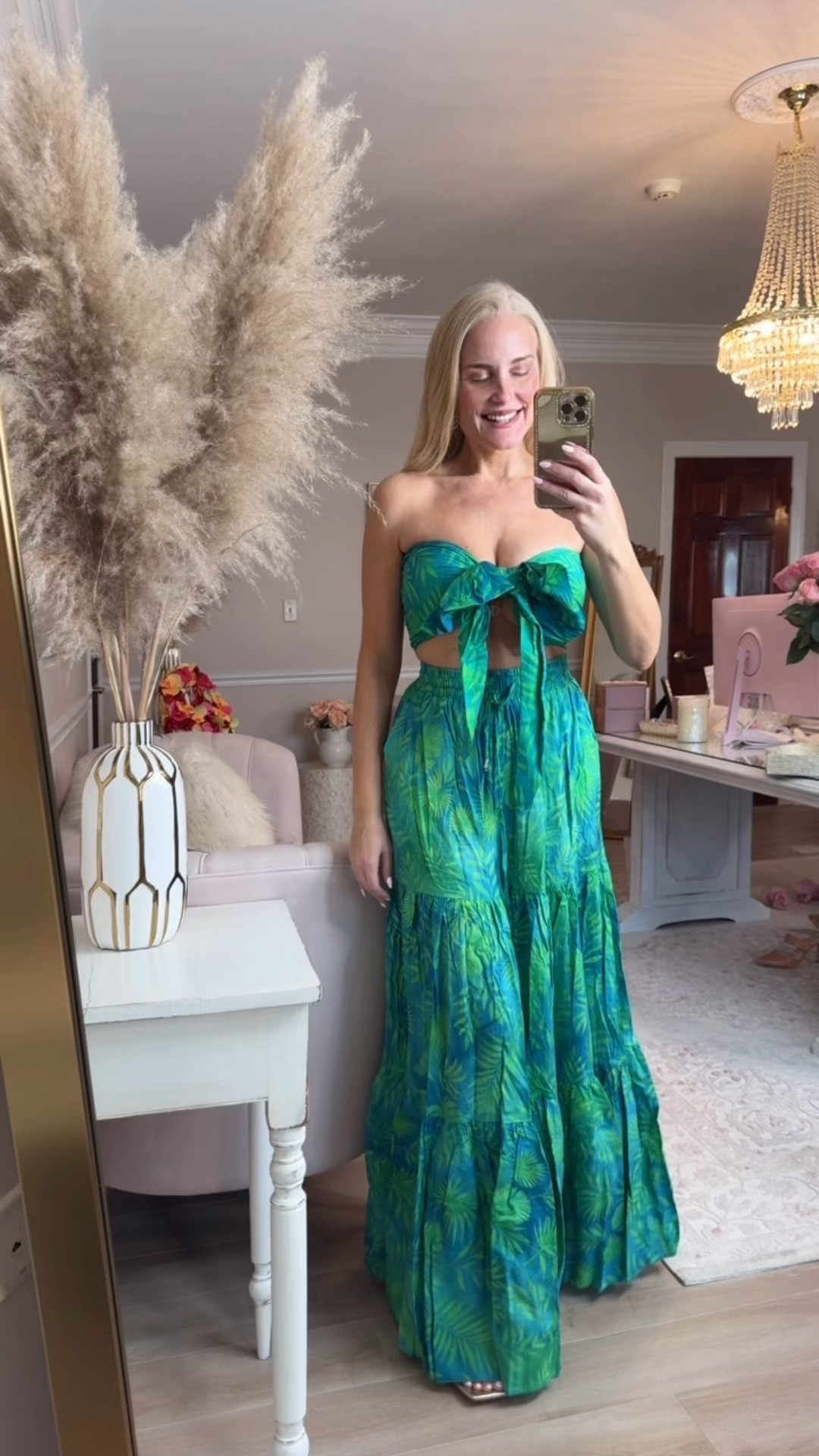 This beautiful tropical pants set will look so cute for a resort beach vacation! ￼

#LTKdayinmylife #LTKSeasonal #LTKTravel