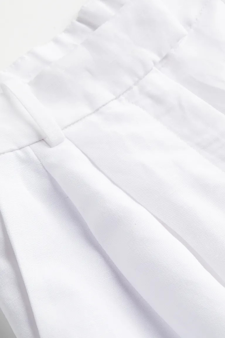 White | H&M (UK, MY, IN, SG, PH, TW, HK)