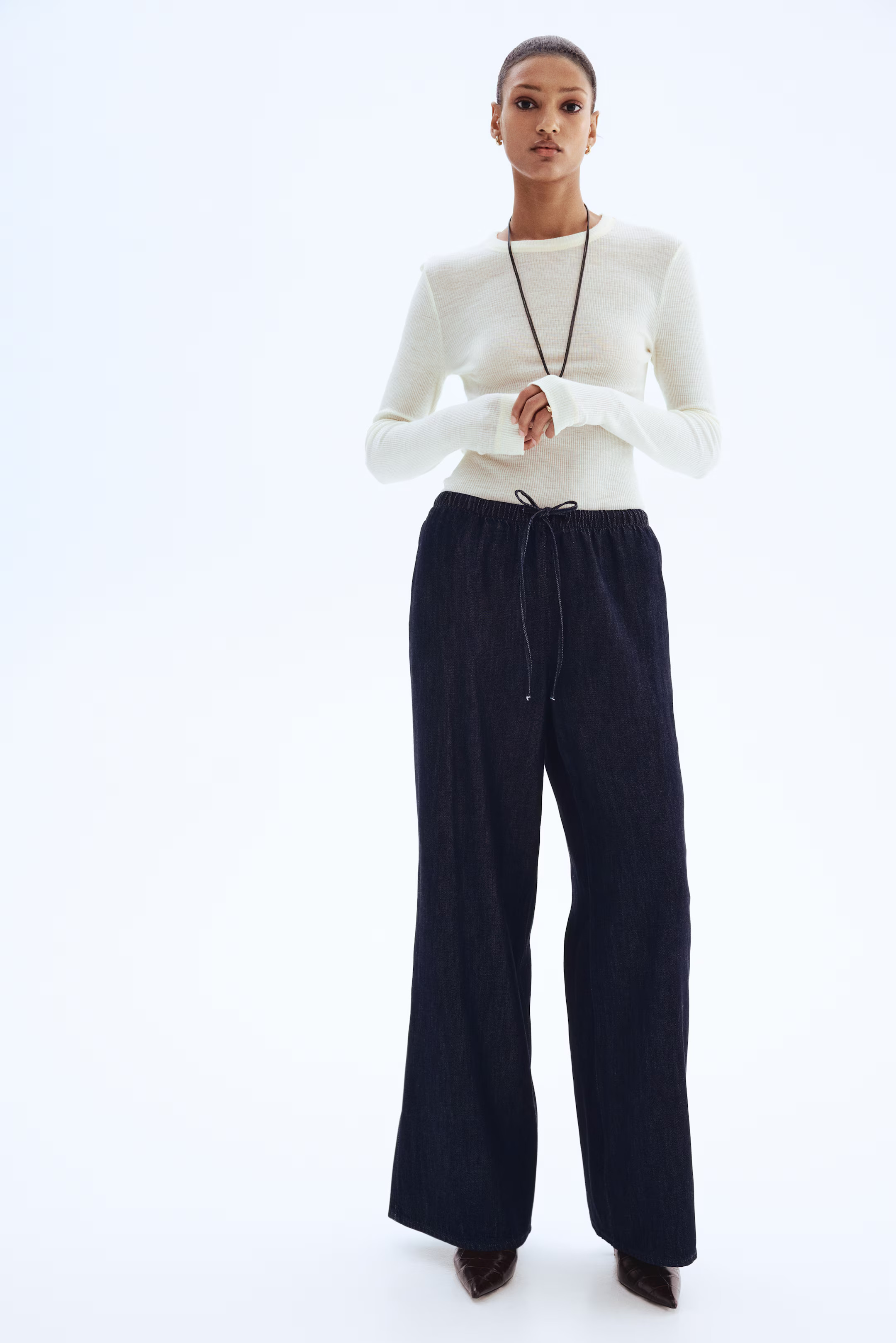 Feather Soft Denim drawstring trousers | H&M (UK, MY, IN, SG, PH, TW, HK)