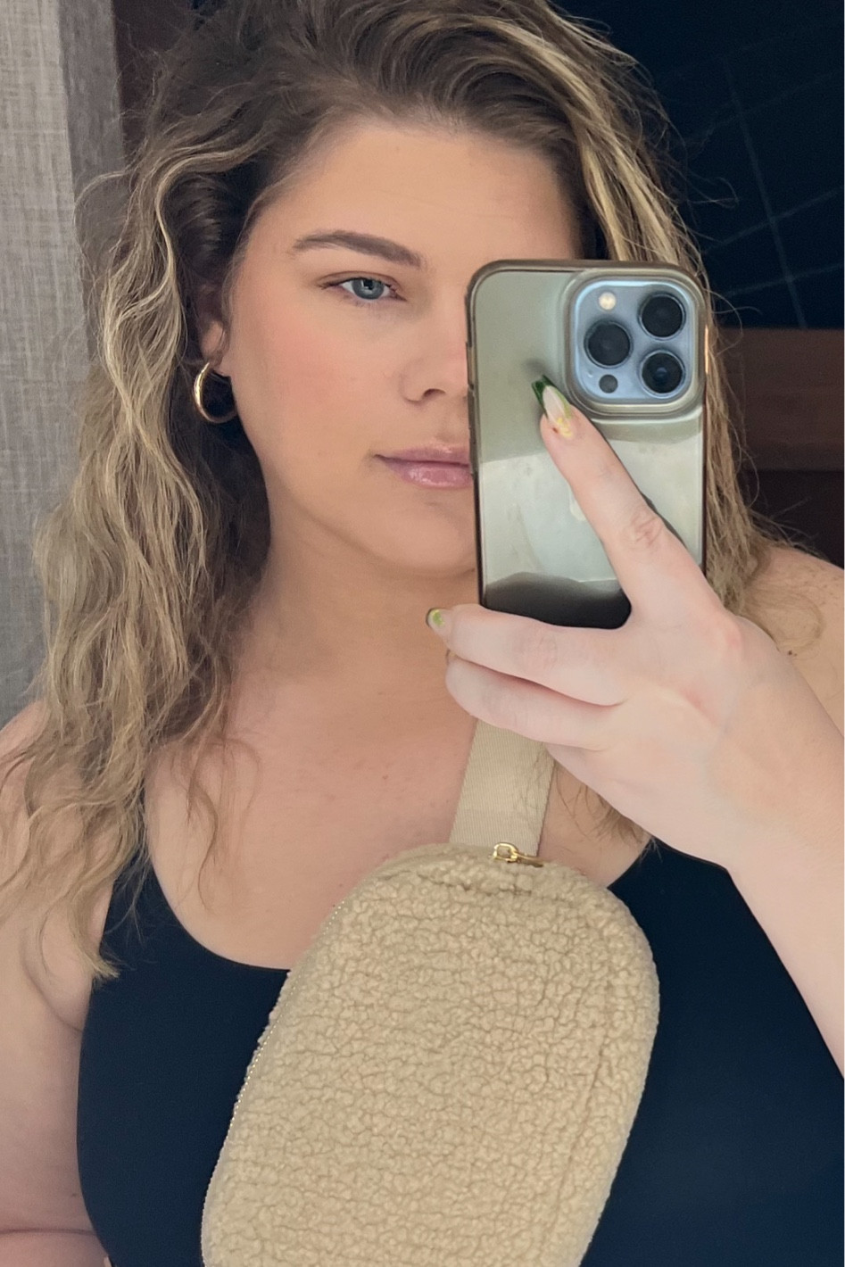 Music festival essentials - this bag is amazing quality & has organizers inside. 10/10 recommend. 

#LTKFestival #LTKitbag #LTKstyletip