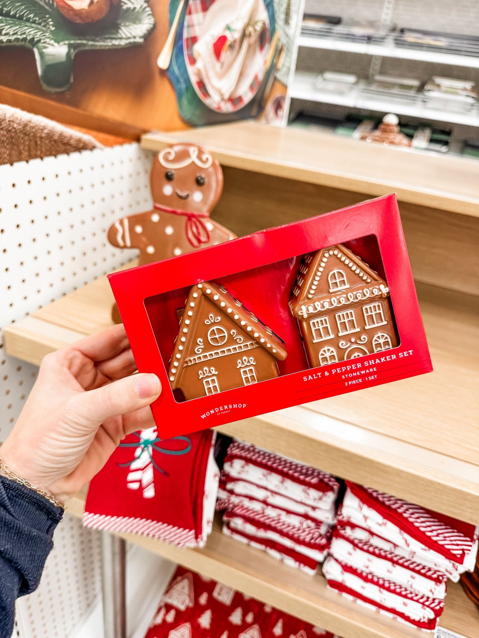 Christmas salt & pepper shakers 

#LTKHome #LTKHoliday #LTKSeasonal