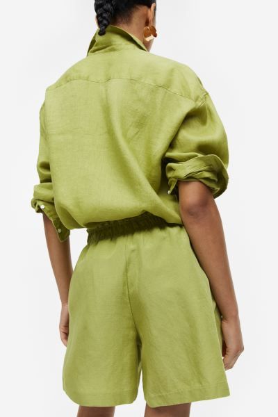 Linen-blend Pull-on Shorts - Green - Ladies | H&M US | H&M (US + CA)