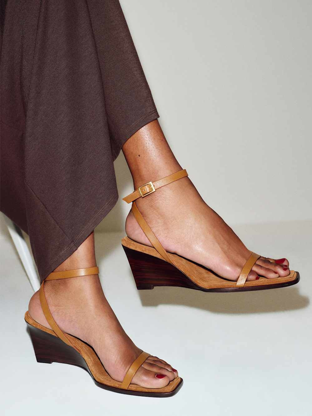 Lina Wedge Sandal | Reformation (Global)
