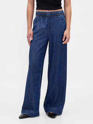 Mid Rise UltraSoft Pleated Baggy Jeans | Gap (US)