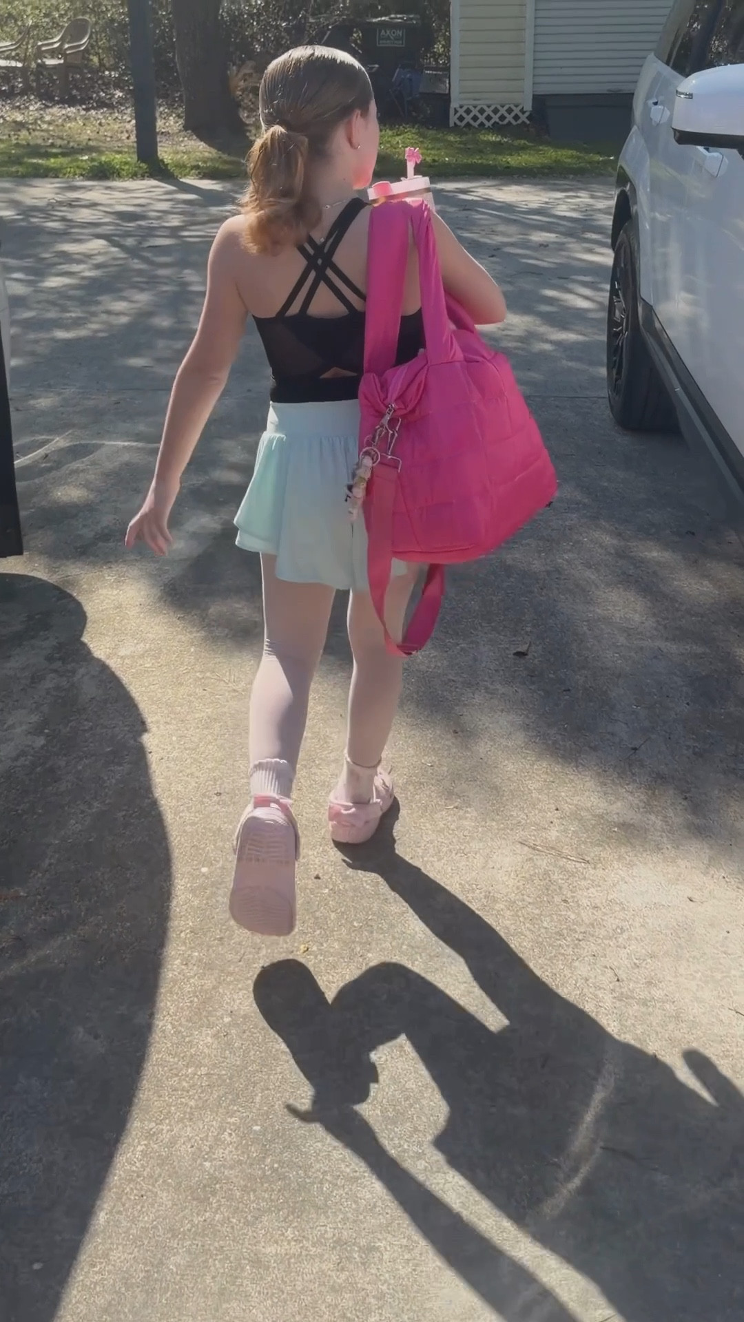 Fit Check! Plus, the pops of LoveShackFancy!

#lsf #loveshackfancy #oufitsfortweens #athleticwear #fluttershorts #dancebag #dance #danceoutfit