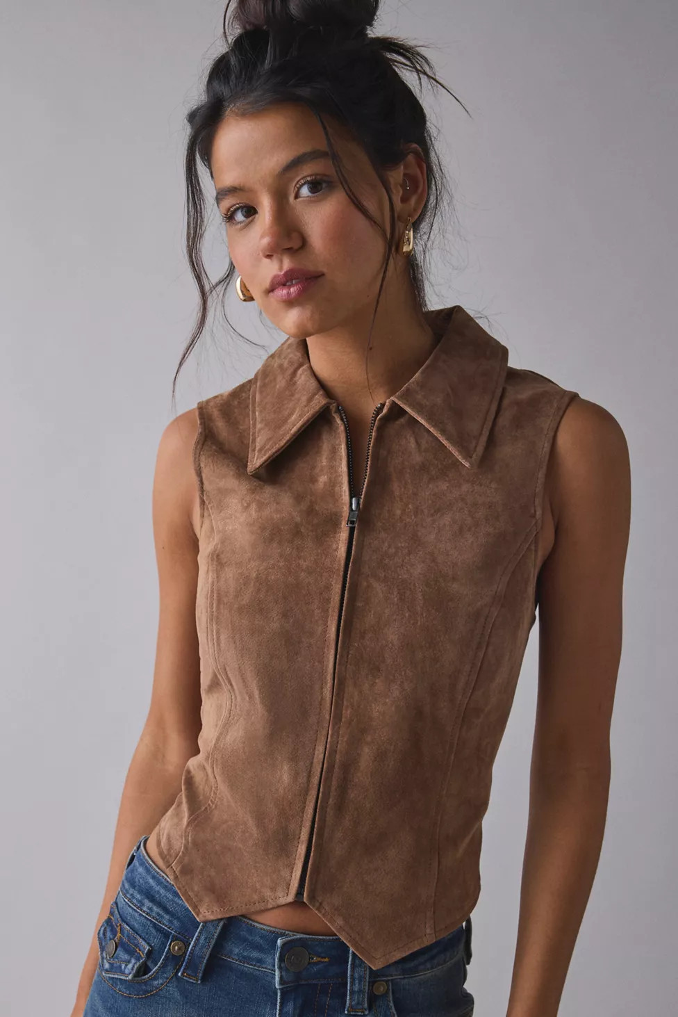 UO Ryley Suede Zip-Front Vest Top | Urban Outfitters (US and RoW)