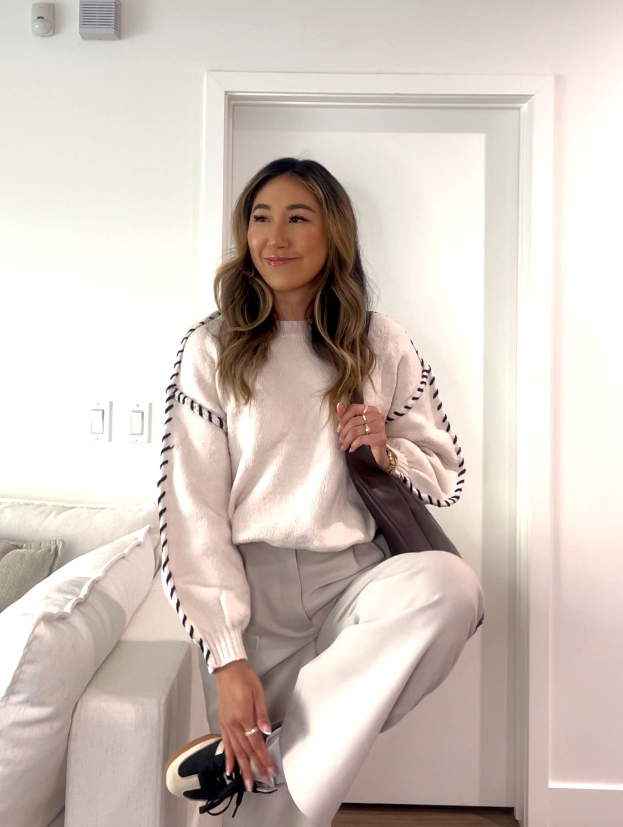 Great autumn office outfit! Super easy and put together 🍁🍂 the sweater is in an oversized fit so I got my normal size S and I’m wearing 27 for the trousers

#LTKWorkwear #LTKSeasonal #LTKFindsUnder50