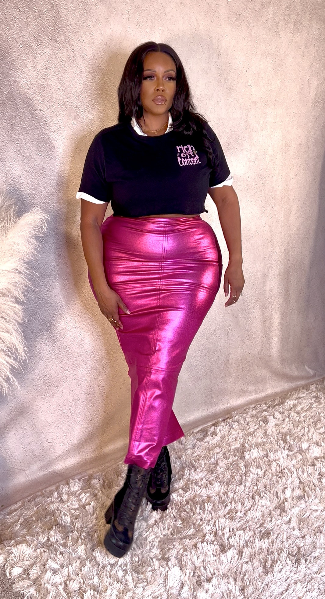 Rocking my manifesting merch “Rich Off Content” 💕🖤✨ loving this skirt being stretchy and sexy. Cute outfit that’s casual but will turn heads #curvy #plussize 

#LTKStyleTip #LTKGiftGuide #LTKPlusSize