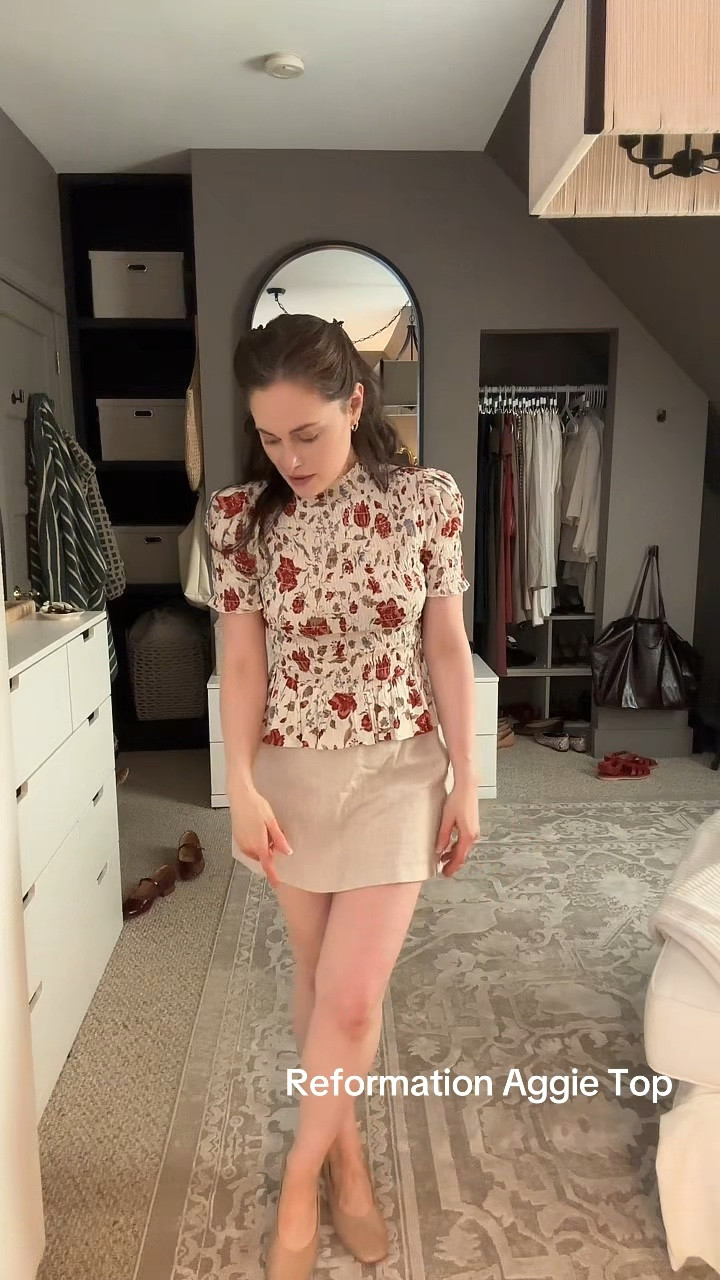 Reformation Aggie Top in the Gwendoline print

#LTKPetite #LTKMidsize #LTKWorkwear