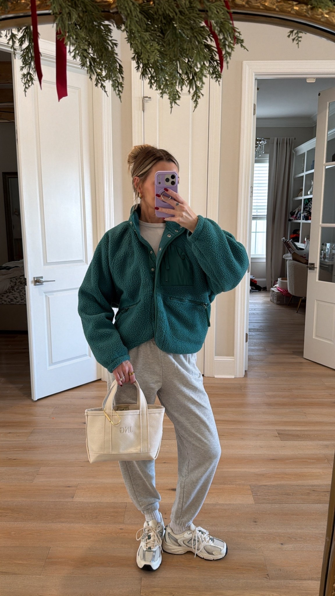 Fleece: small
Joggers: x-small

#LTKootd #LTKCyberWeek #LTKGiftGuide