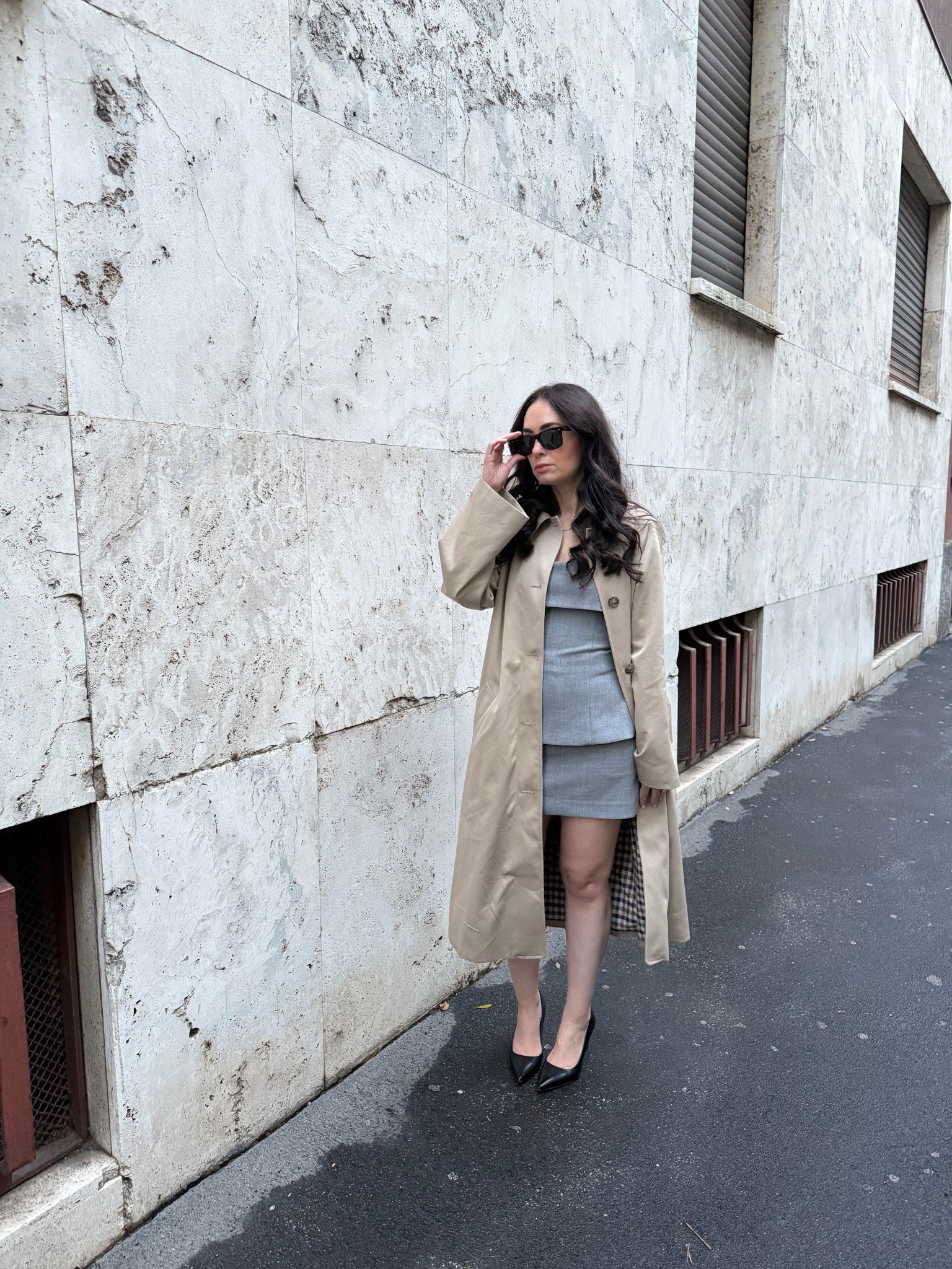 Trench: Sezane
Top: Babaton
Skirt: Babaton
Heels: Via Spiga
Sunglasses: RayBan

#LTKtravel