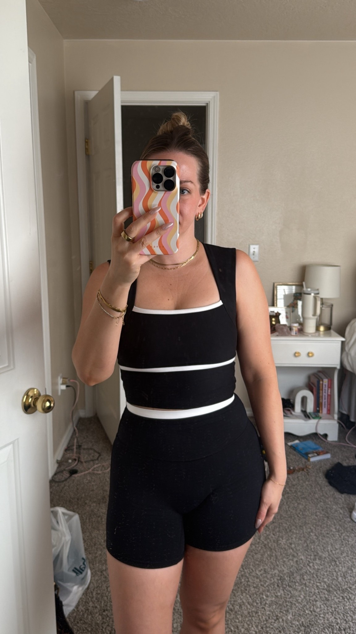 Abercrombie workout top & shorts

This exact top is think is sold out but the shorts are in stock. Love these! No front seam shorts! 

Small top and shorts 

#LTKFindsUnder50 #LTKActive #LTKSaleAlert