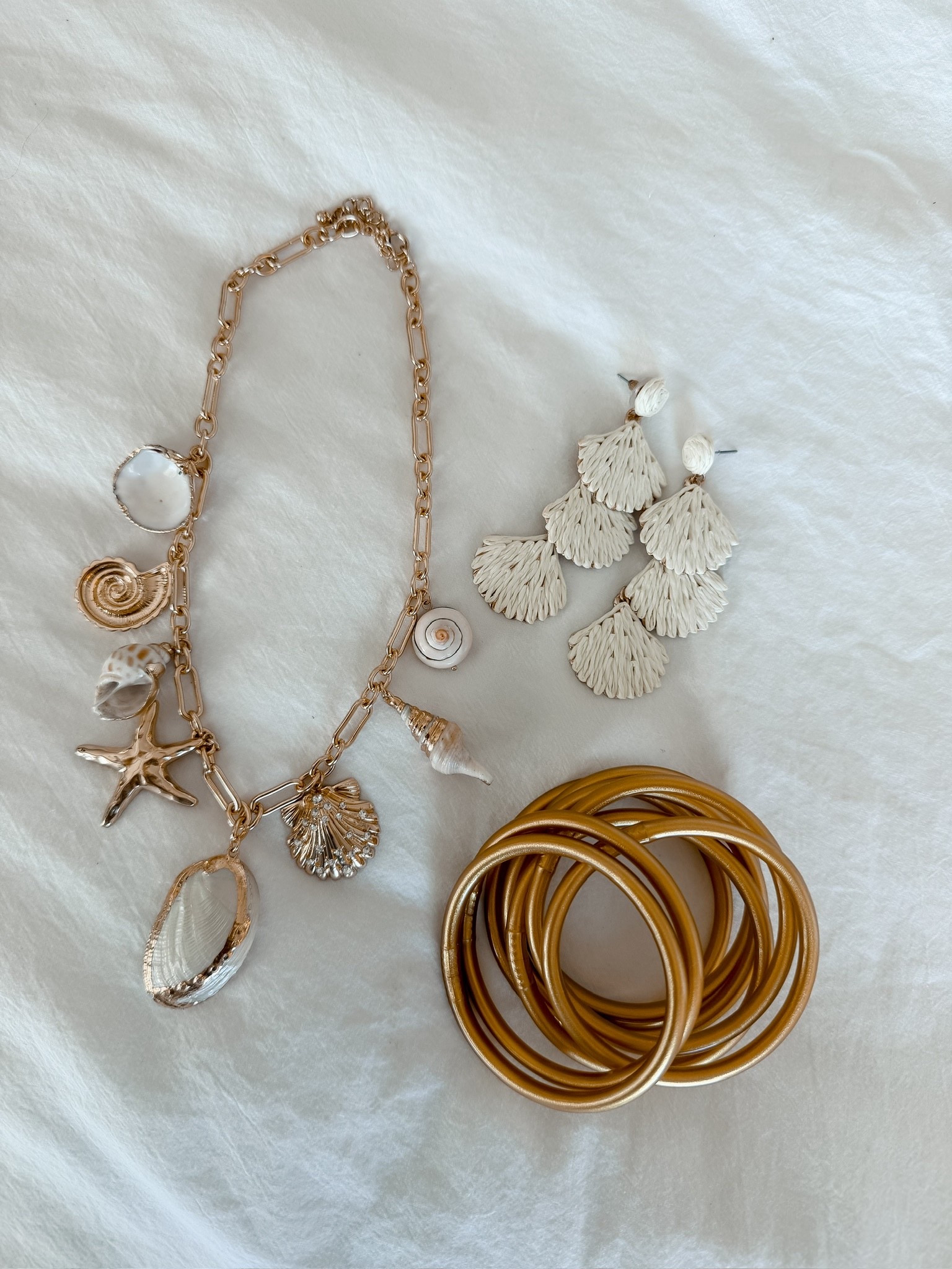 Some of my MUST HAVE jewelry i pack with me on vacation!

#LTKSwim #LTKTravel #LTKootd