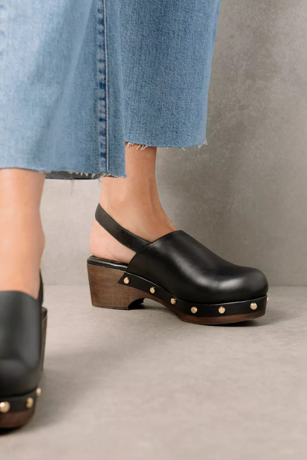 ALOHAS Slingback Leather Clog | Urban Outfitters (US and RoW)