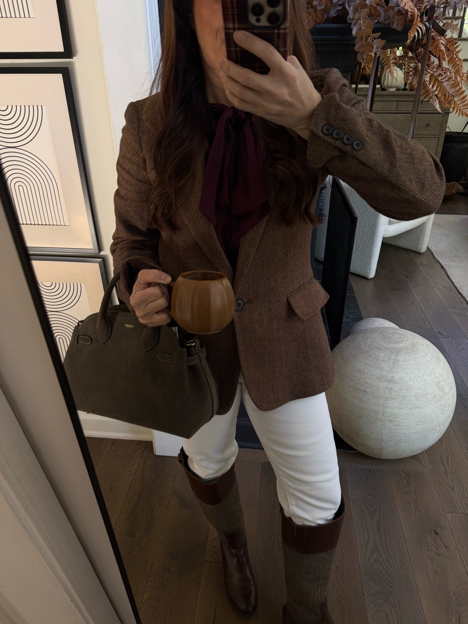 Found a new way to wear my houndstooth blazer… with this BEAUTIFUL burgundy bow top (it’s from quince and it’s washable silk & super affordable!!! Eeekk!) oh and the boots are almost sold out so grab a pair quick if you were thinking about them! 🤎👏🏽

#LTKootd #LTKgrwm #LTKdayinmylife