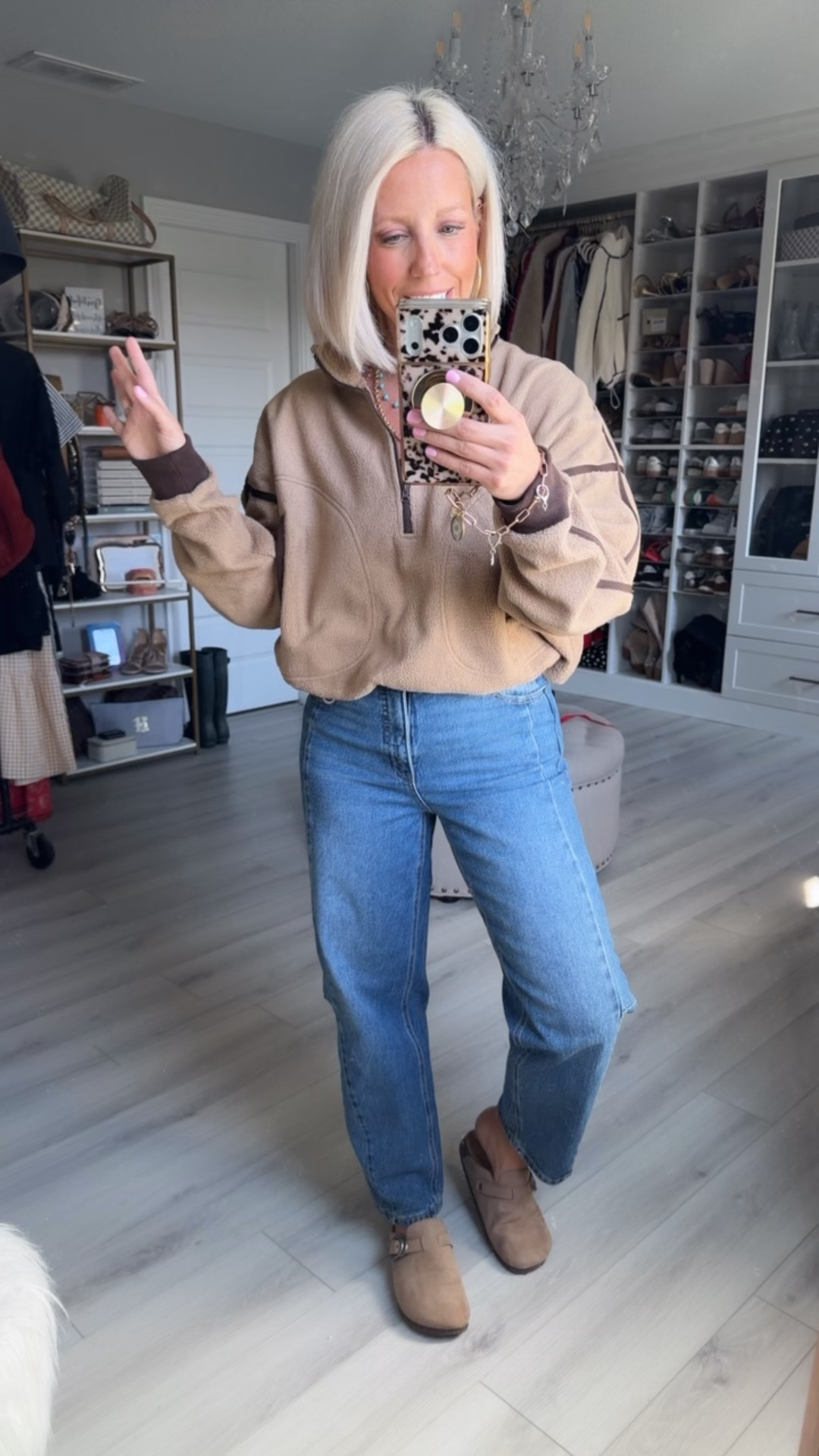 My comfy OOTD but I’m actually wearing jeans for once and not leggings 🙌🏻
⬇️⬇️⬇️
Pullover medium (color is khaki)
Jeans size 6

#LTKmomlife #LTKootd #LTKSaleAlert