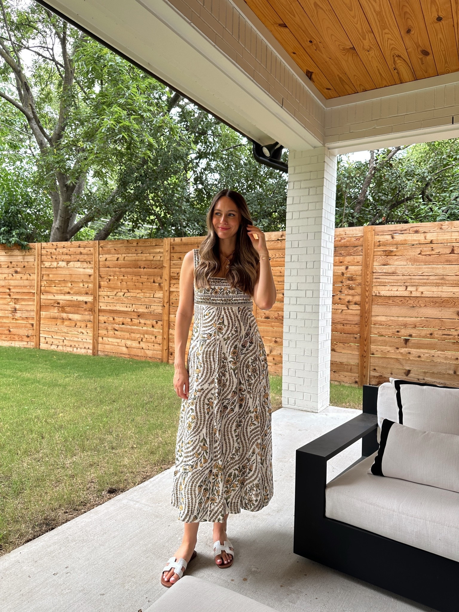 How is this dress on sale! Extra 20% off for July 4th 🤍

#LTKSaleAlert #LTKSeasonal #LTKStyleTip