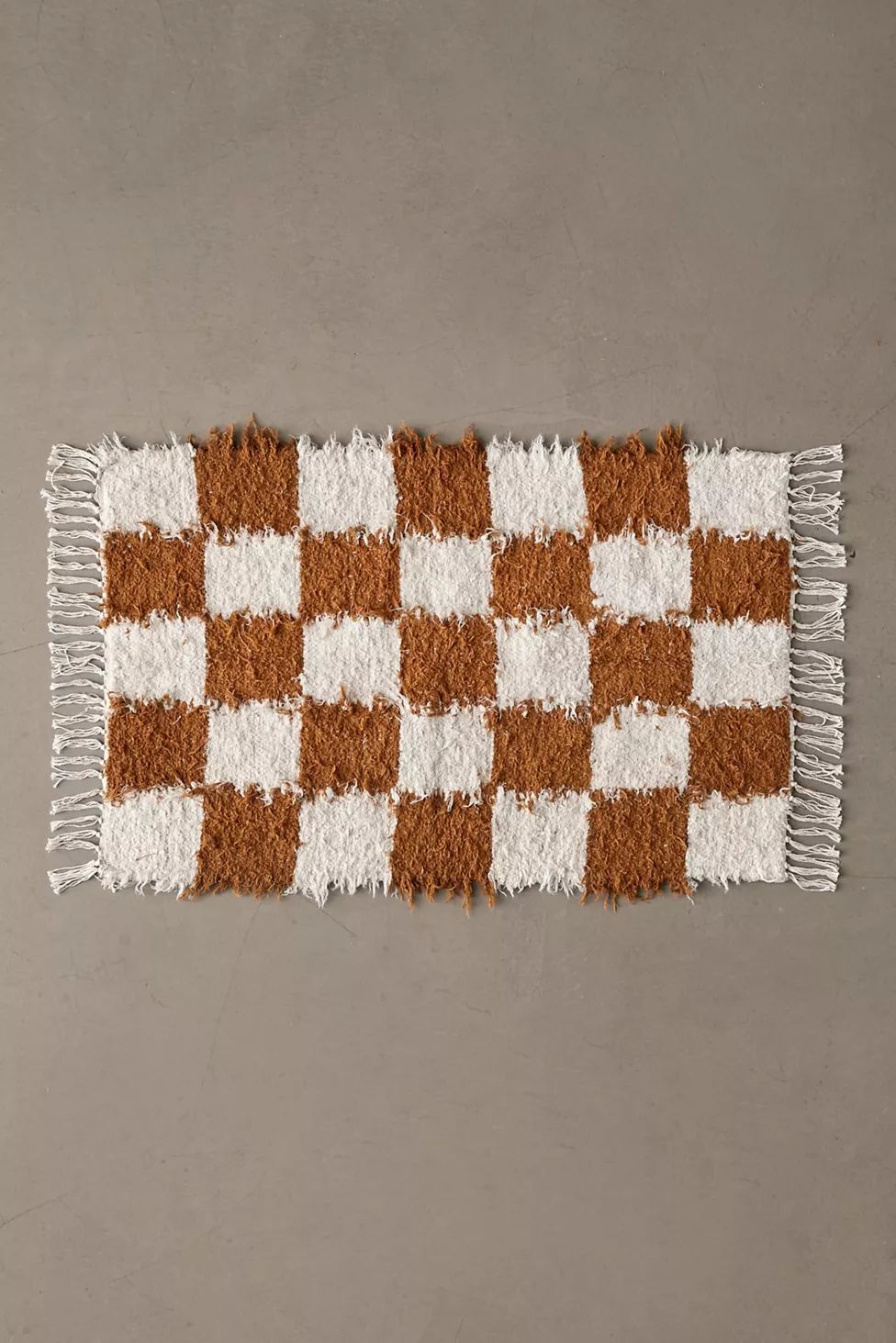 Checkerboard Woven Shag Rag Rug | Urban Outfitters (US and RoW)