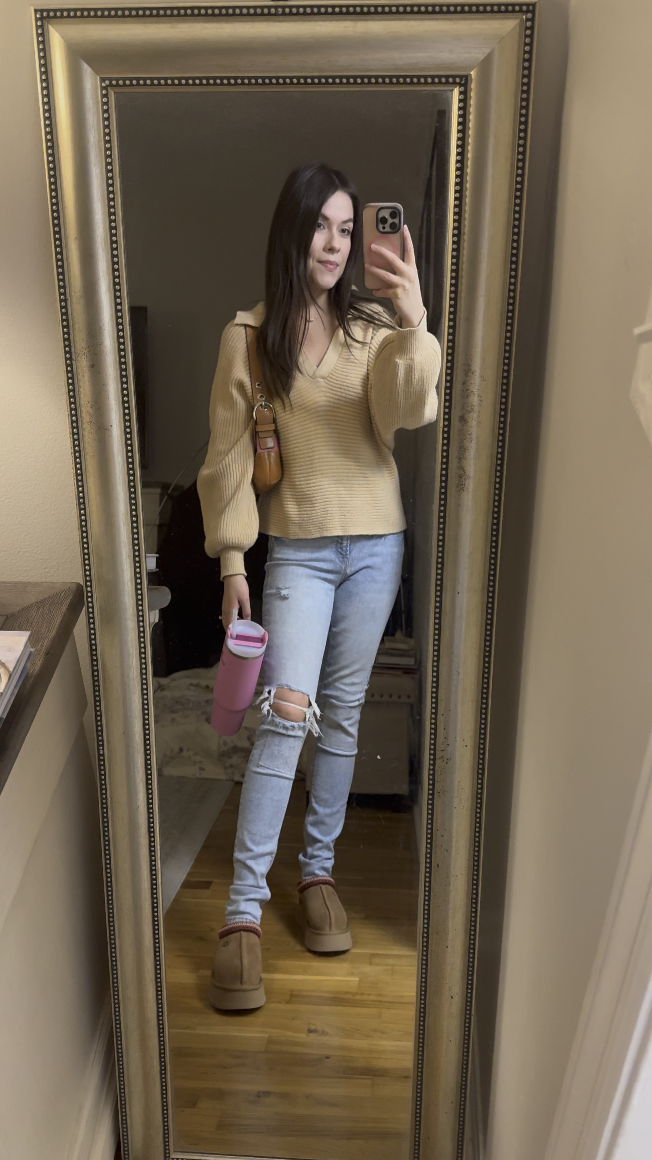 ootd 💕

#ootd #amazon #amazonfashion #stanley #uggs

#LTKSeasonal #LTKCyberWeek #LTKShoeCrush