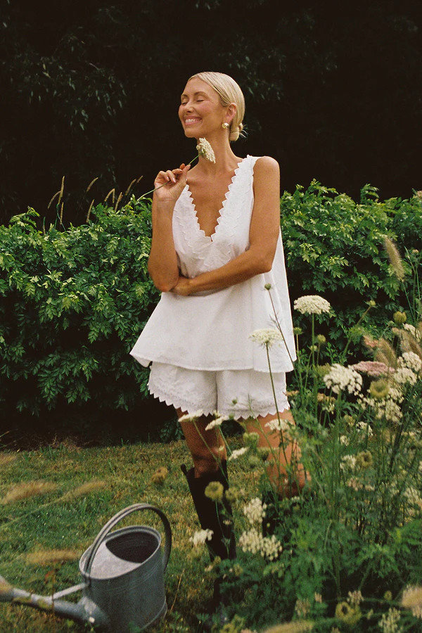ANNABEL WHITE SHORTS | DISSH