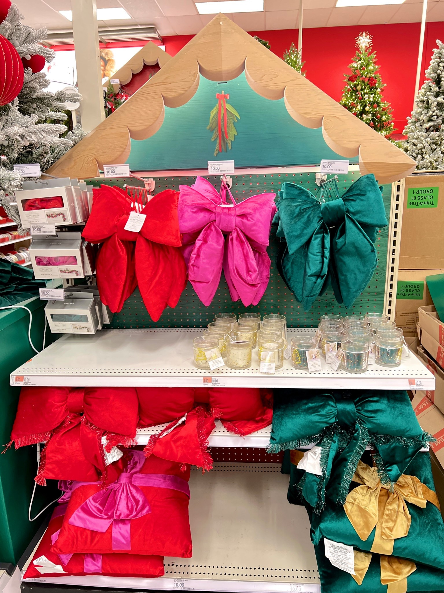 40% off Christmas decor at Target! Lots of bows for decor 
Bow pillows and led candles 

#LTKHome #LTKHoliday #LTKSaleAlert