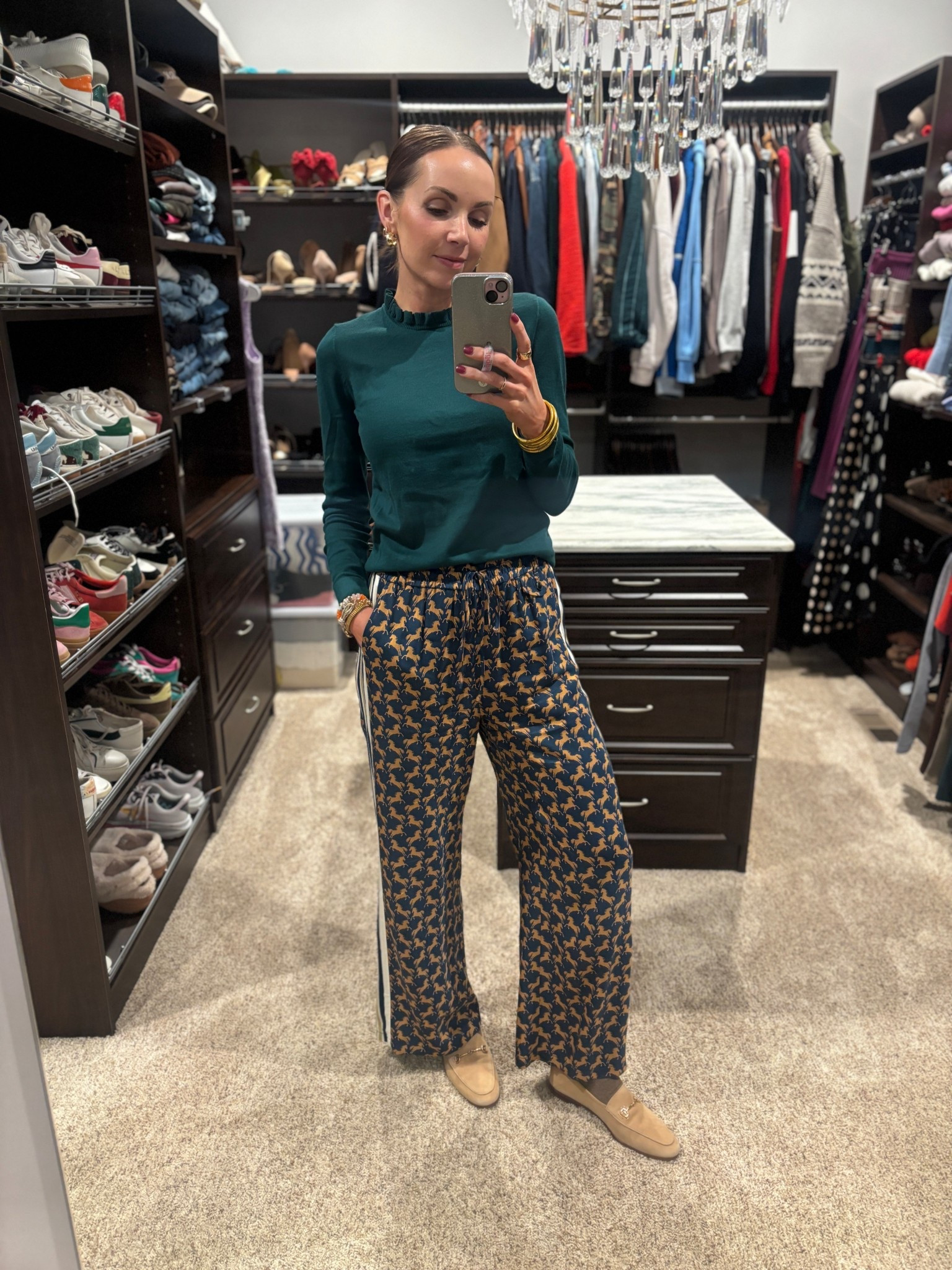 What I wore Saturday night to go see the local high school theater production! 🎭