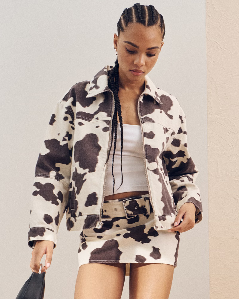 Women's Mid Rise Flirty Short | Women's Bottoms | Abercrombie.com | Abercrombie & Fitch (US)