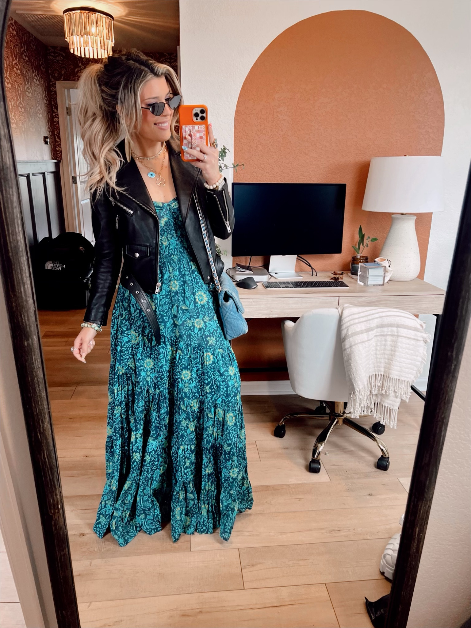 Today’s hard yet feminine look! 🤍

#LTKFind #LTKstyletip #LTKunder100