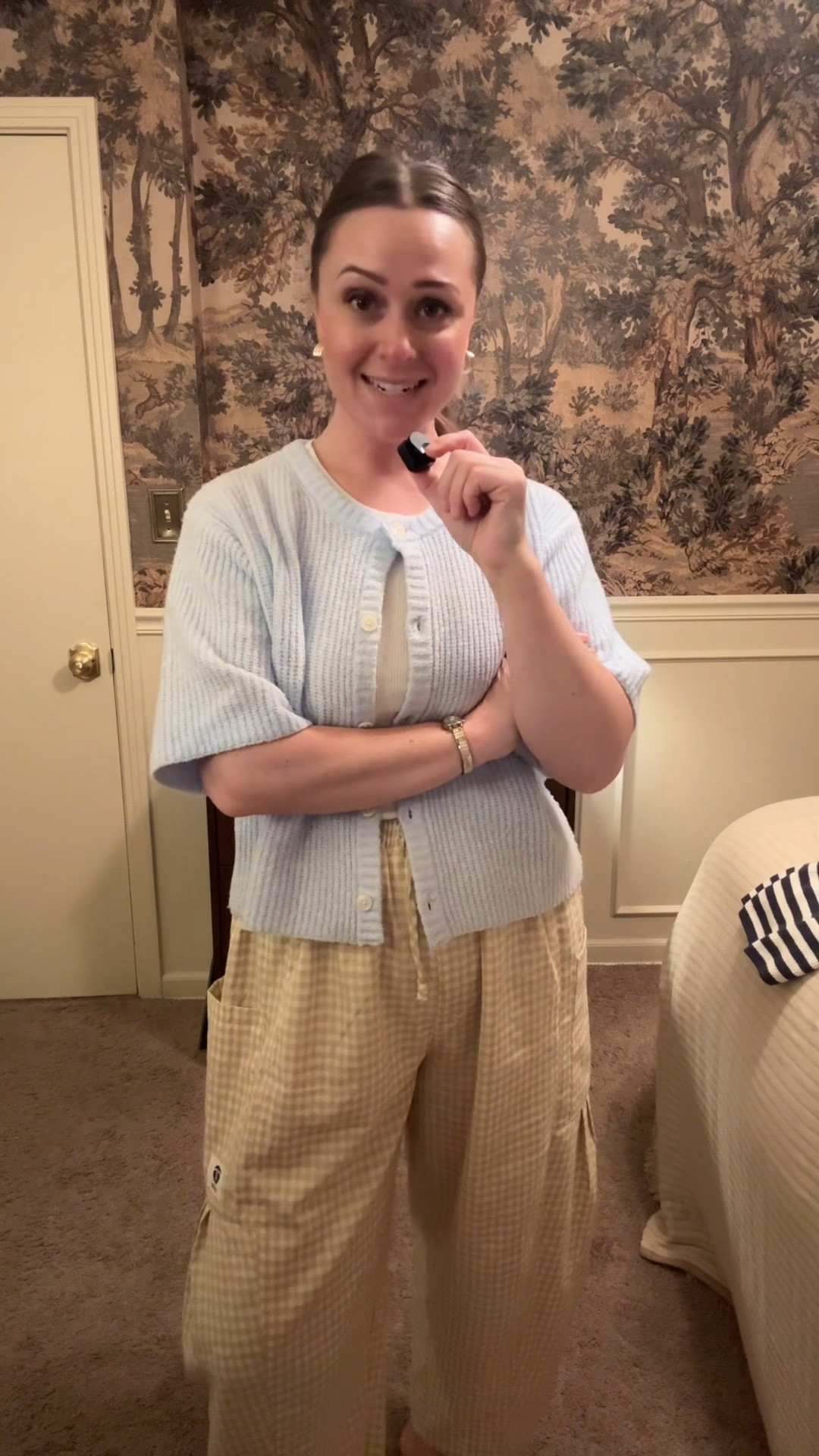 Pants are a size small, cardigan is a size medium!! 

#LTKootd #LTKSaleAlert #LTKmomlife