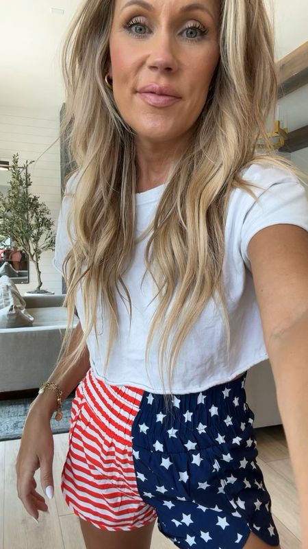 Use STARKS20 on the shorts! 

Patriotic shorts - casual style - Memorial Day outfit - 4th of July outfit

#LTKVideo #LTKSeasonal #LTKStyleTip