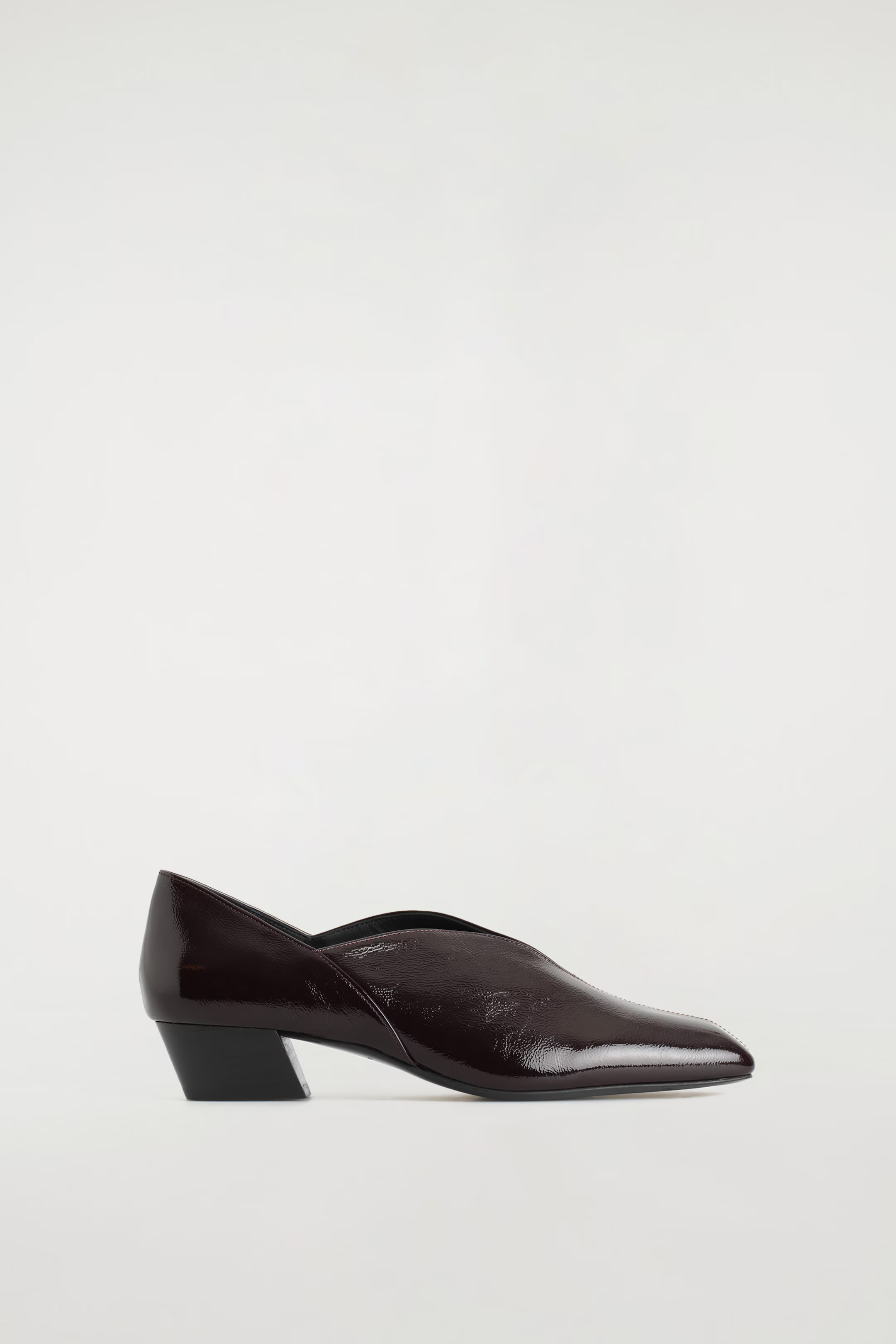ANGULAR LEATHER HEELED BALLERINAS - BURGUNDY | COS GB | COS UK