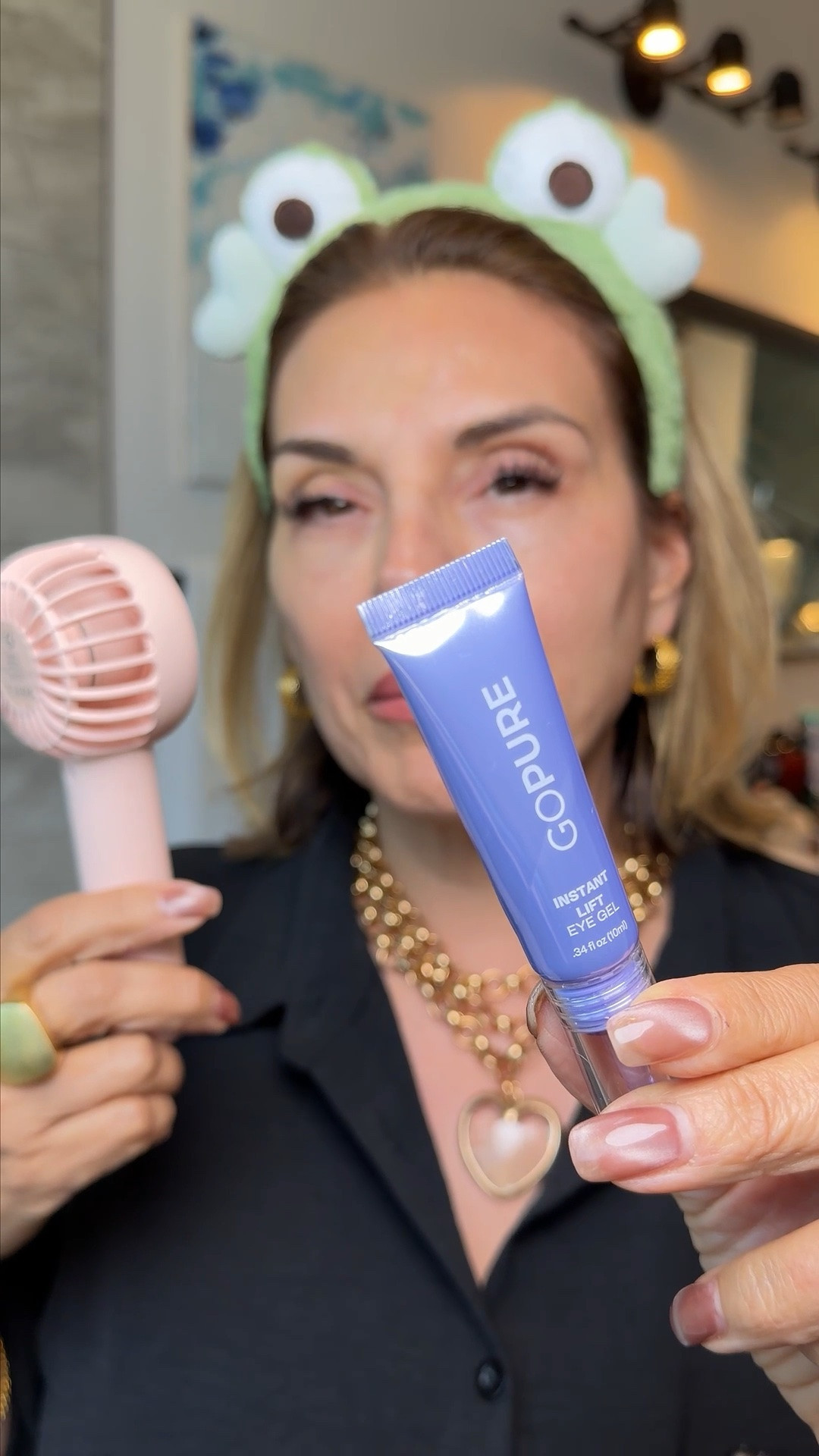 El nuevo gel para bolsas y líneas

#LTKselfcare #LTKOver40 #LTKBeauty