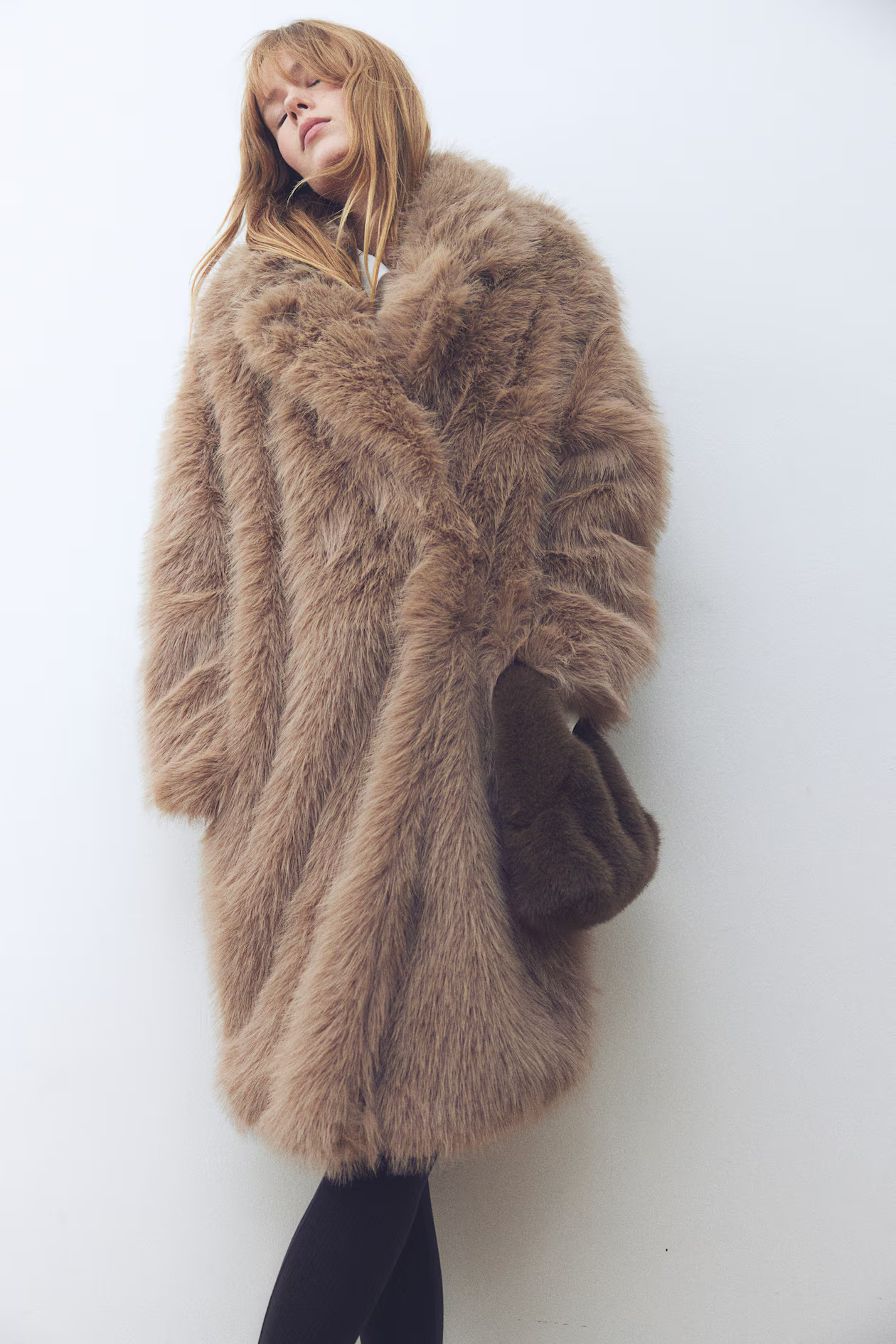 Fluffy coat - Beige - Ladies | H&M GB | H&M (UK, MY, IN, SG, PH, TW, HK)