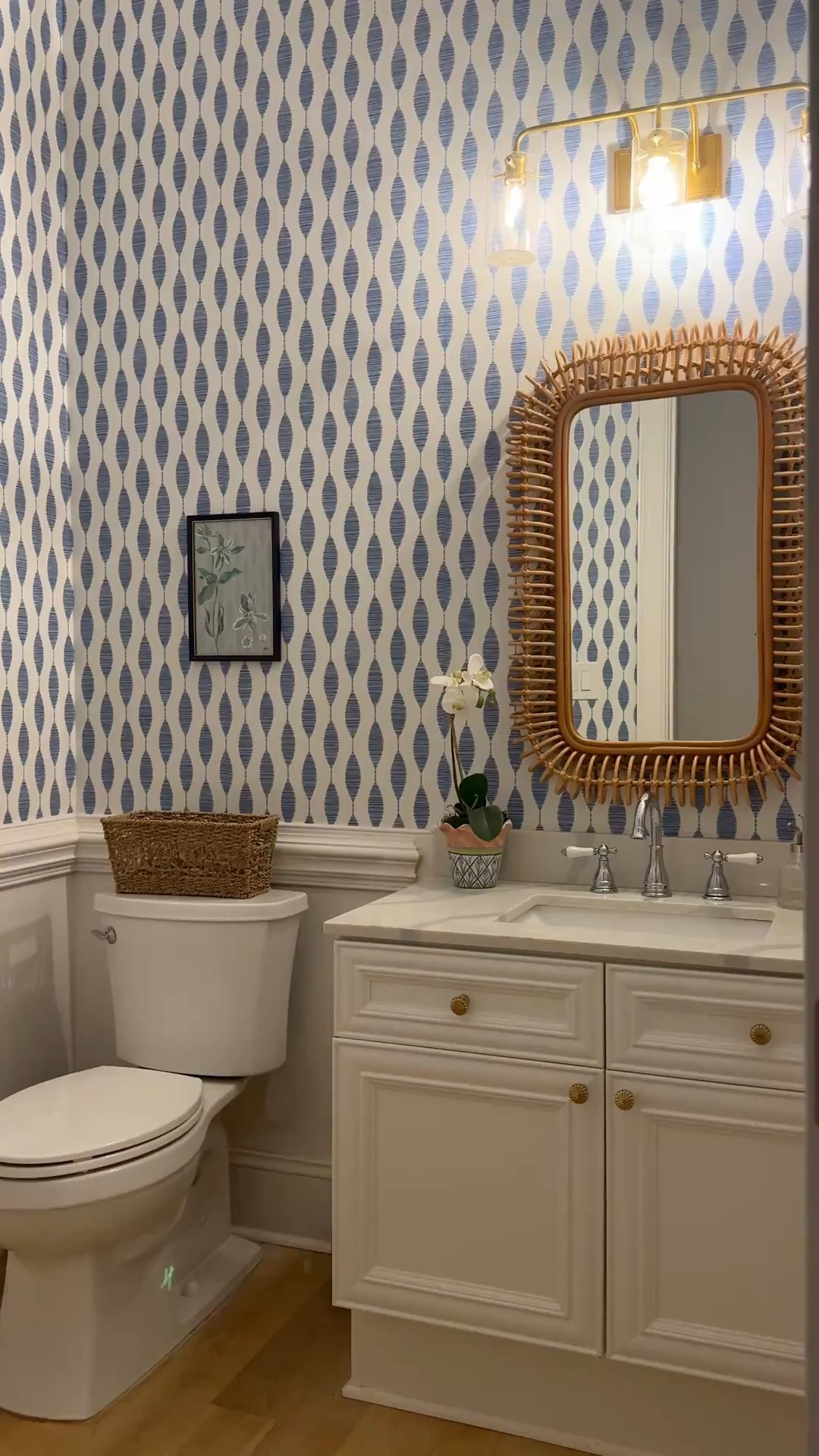 Best selling wallpaper back in stock @Wayfair ! Get up to 70% on items during their Presidents’ Day Clearance sale + fast & free shipping on orders over $35 👏🏻! #ad #wayfair #wayfairpartner 