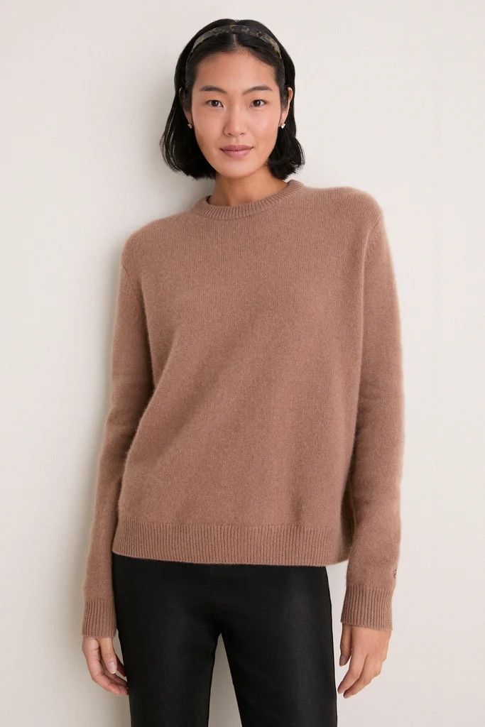 Mocha Cashmere Boyfriend Bodie Crewneck | Tuckernuck (US)