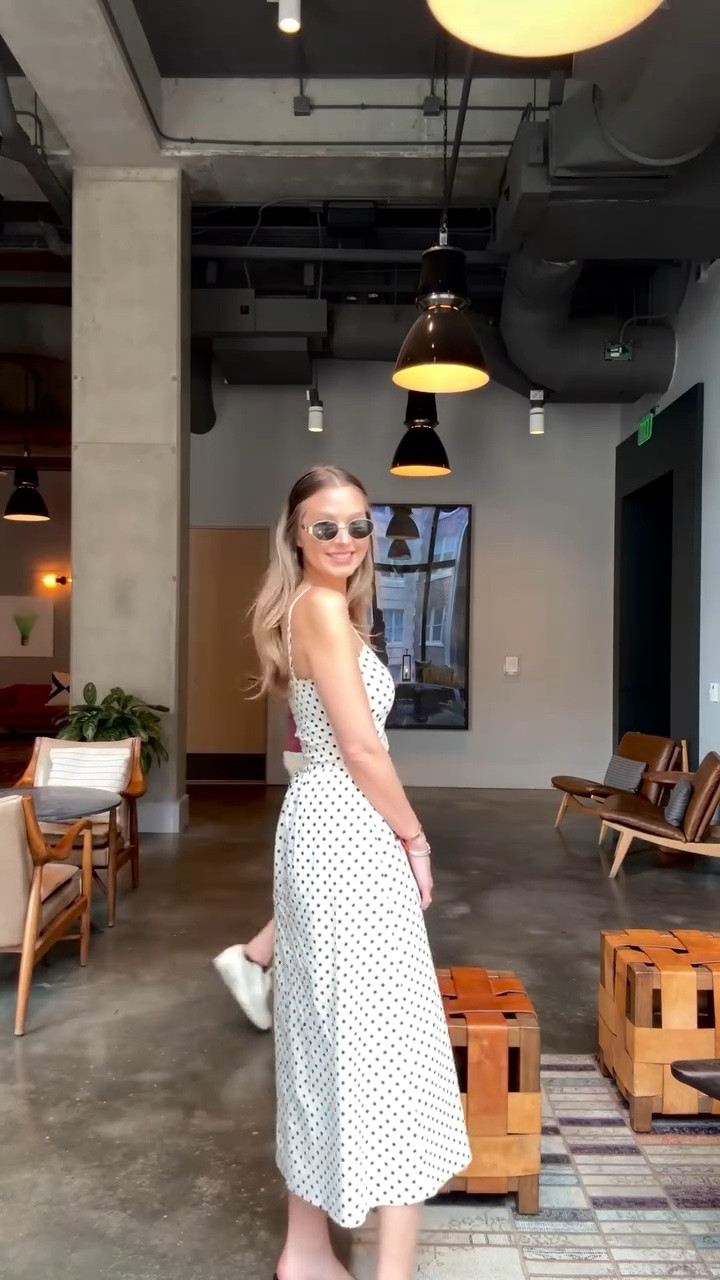 She’s a maxxinista 😎

Sunglasses: @amazon 
Dress: @tjmaxx 
Heels: @tjmaxx 
Purse: @katespadeny (Can be found on Poshmark or Depop!!)

#ootd
#outfitinspo
#maxxinista 
#styleinspo 
#summerfashion

#LTKootd